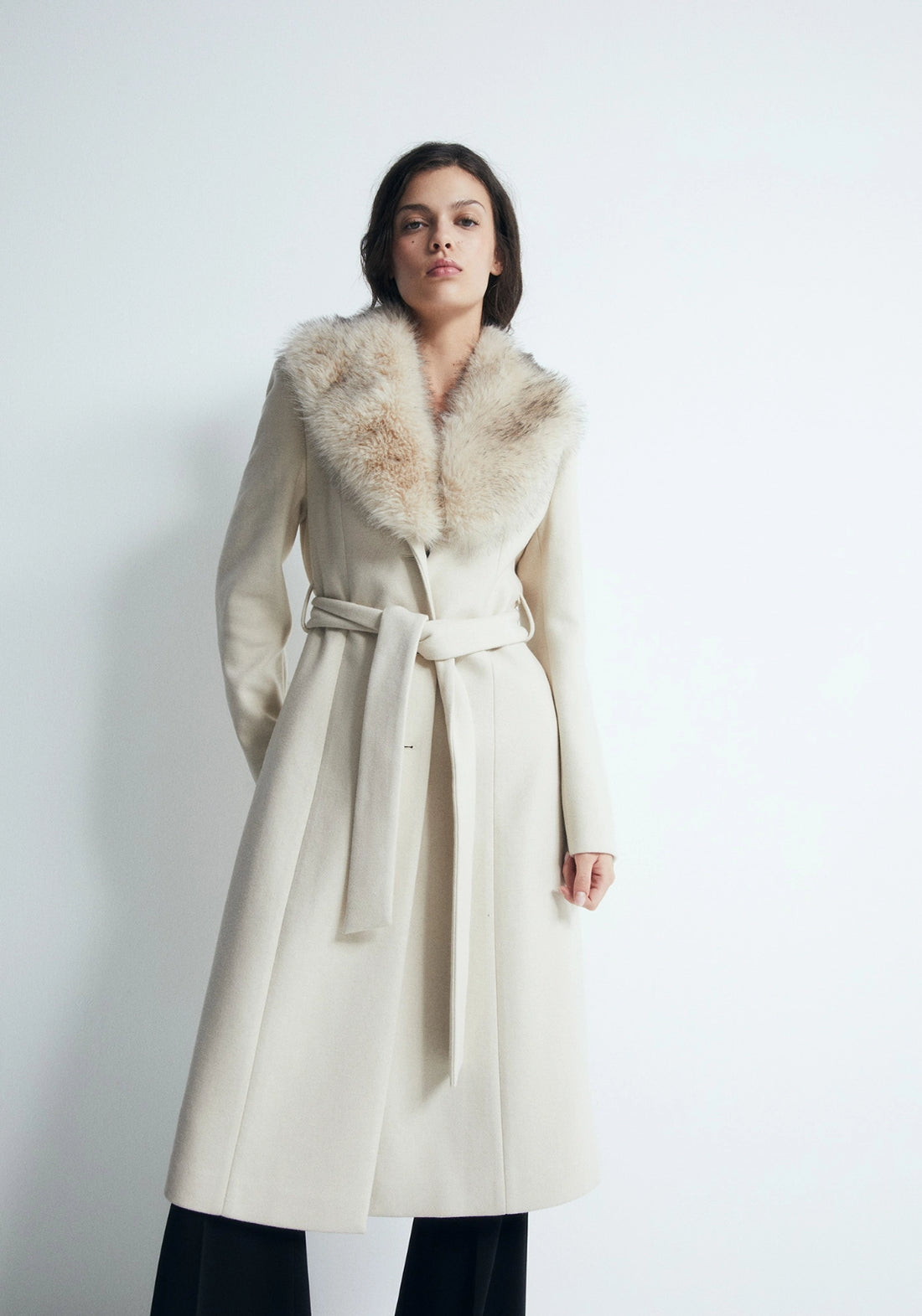 Wool Effect Coat With Fur Lapel - White