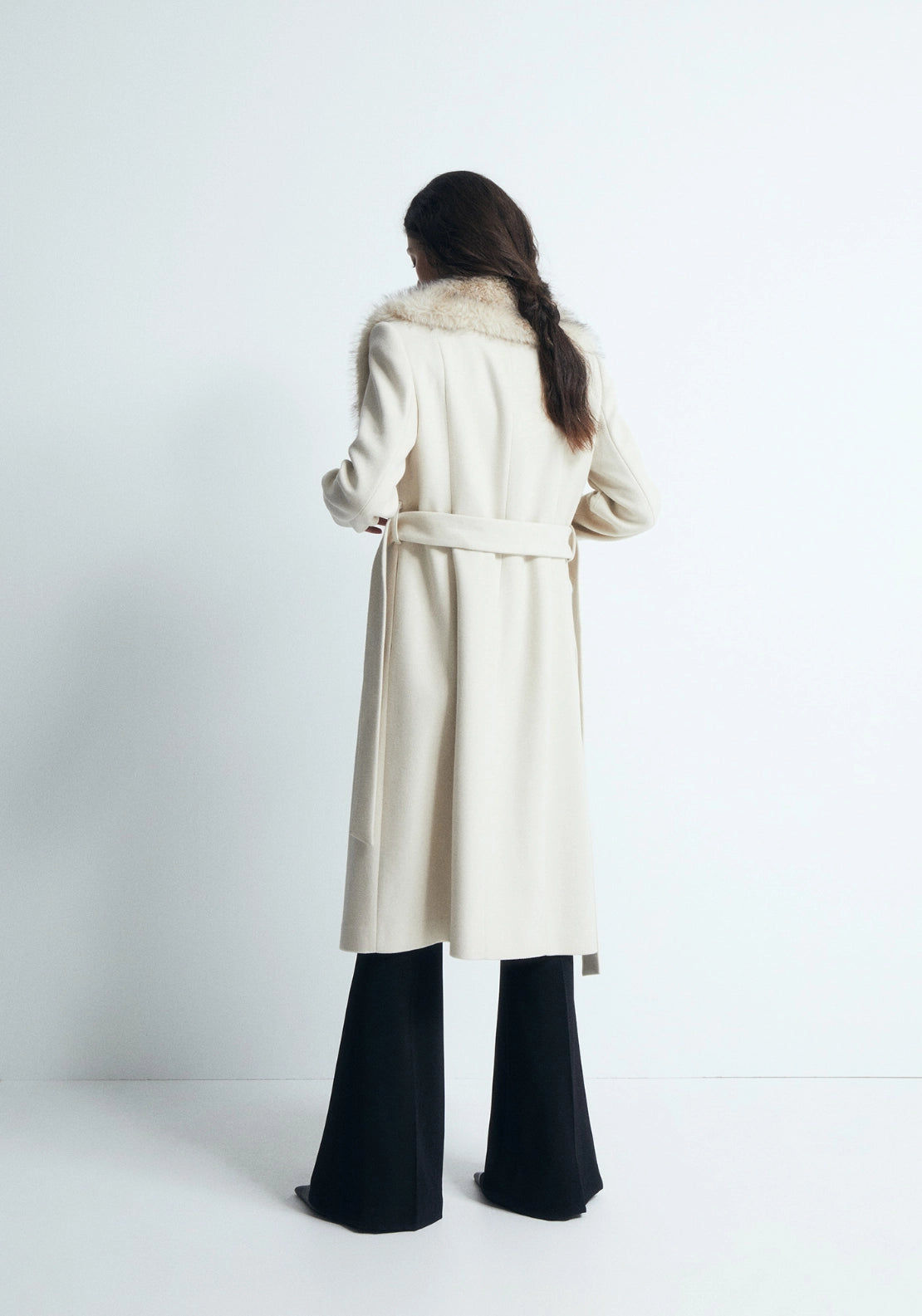 Wool Effect Coat With Fur Lapel - White