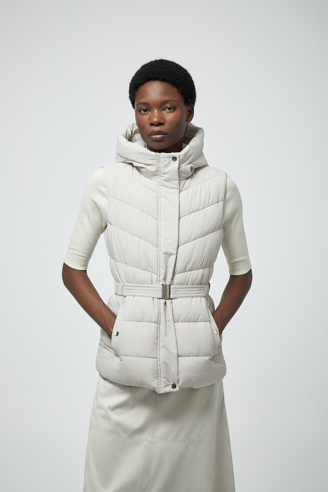 Short Hooded Gilet - Ice