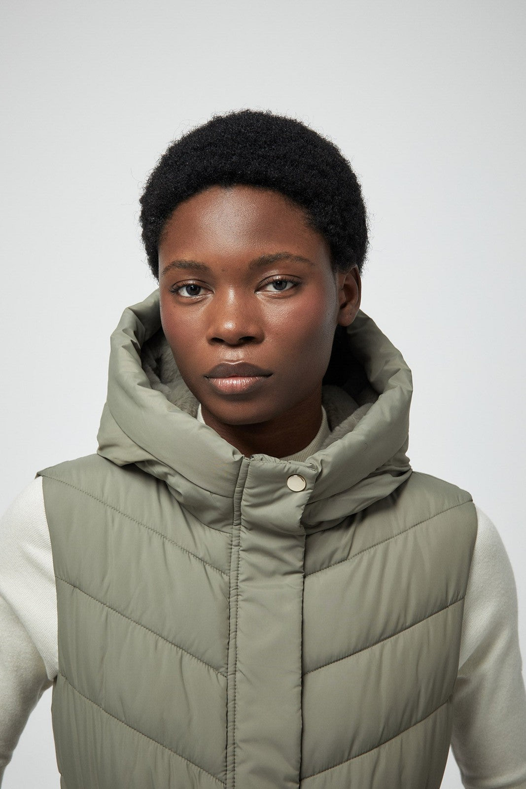 Short Hooded Gilet - Green