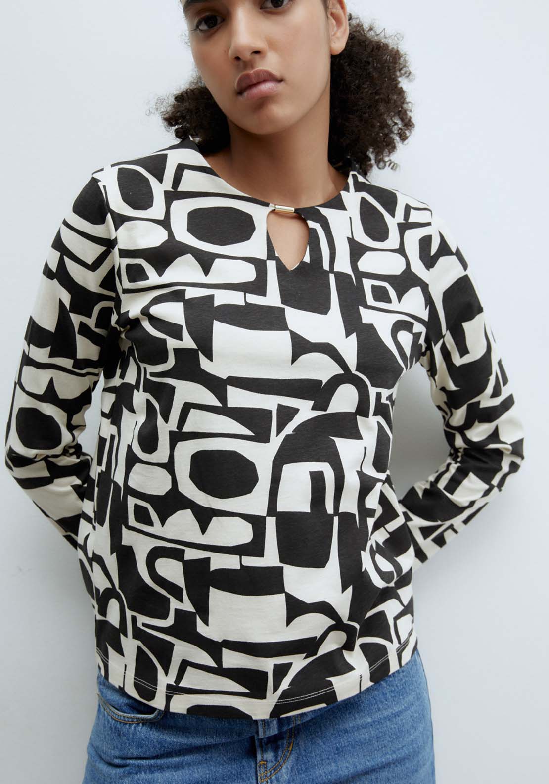 Sfera Printed Top - White 1 Shaws Department Stores