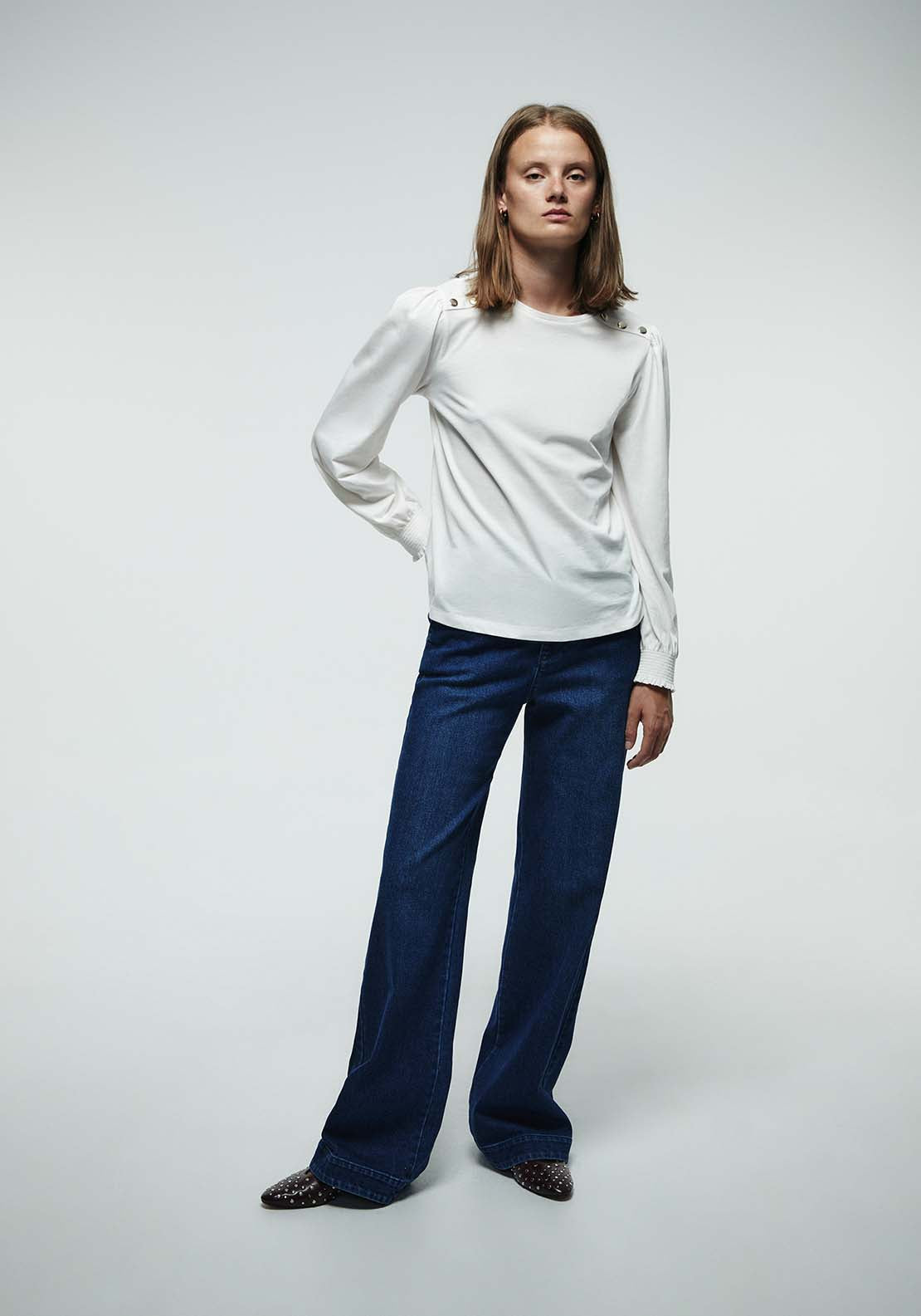 Buttons Plain Top - White