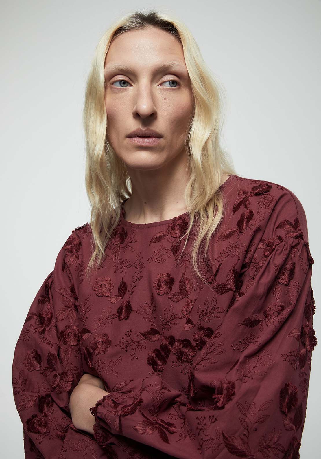 Embroidered Flowers Top - Purple