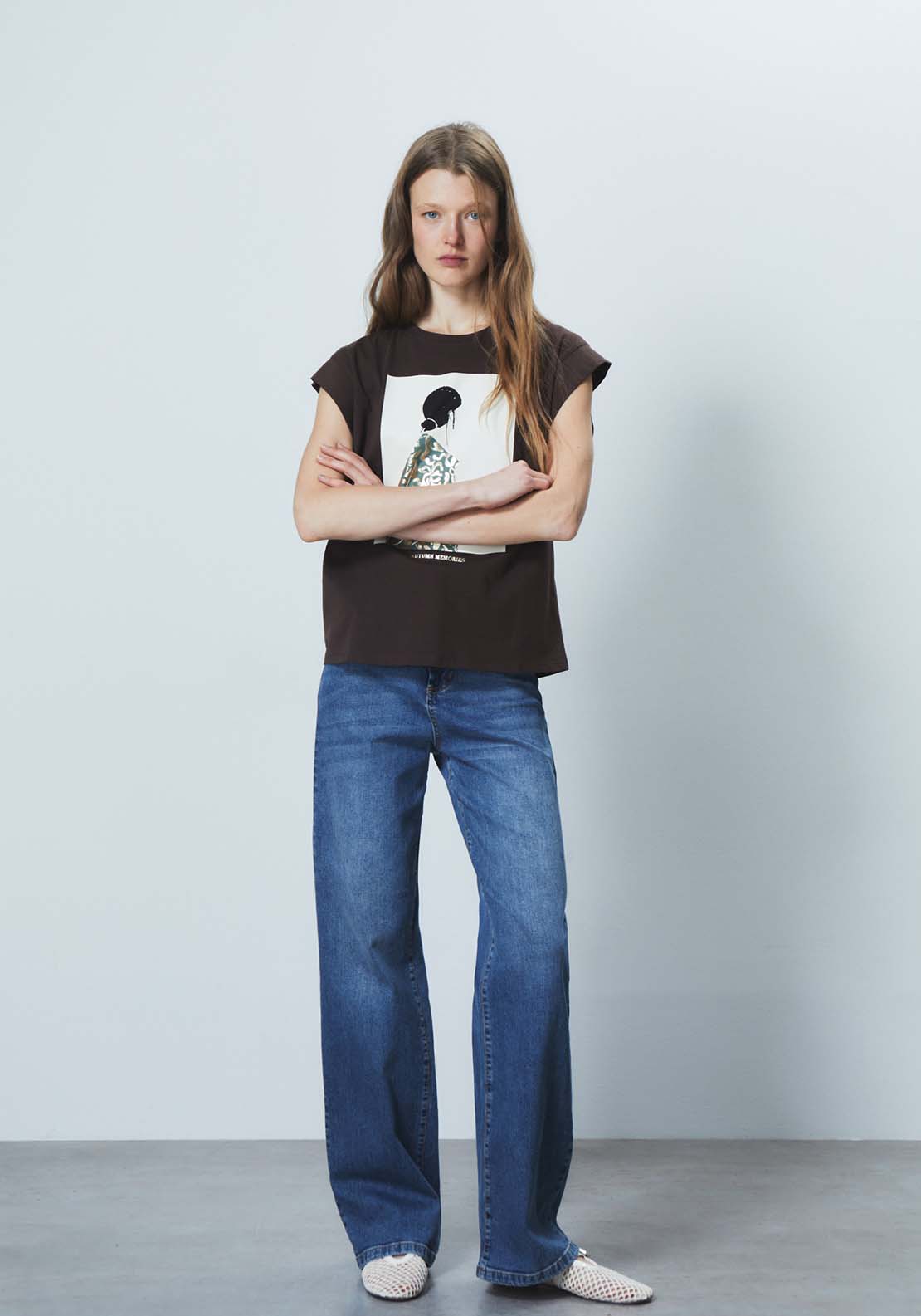 Sfera Foil Print T-Shirt - Chocolate 4 Shaws Department Stores