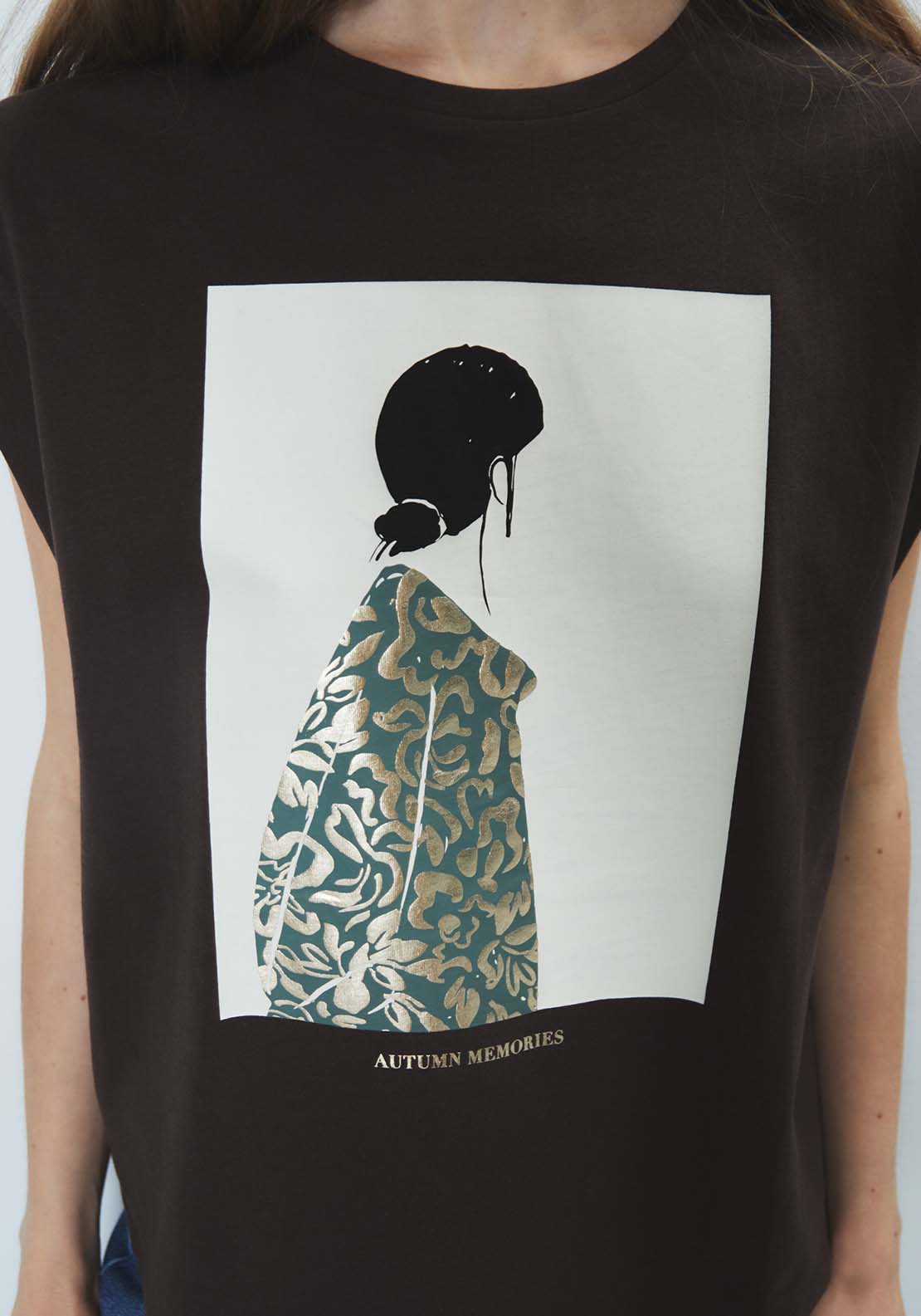 Sfera Foil Print T-Shirt - Chocolate 2 Shaws Department Stores