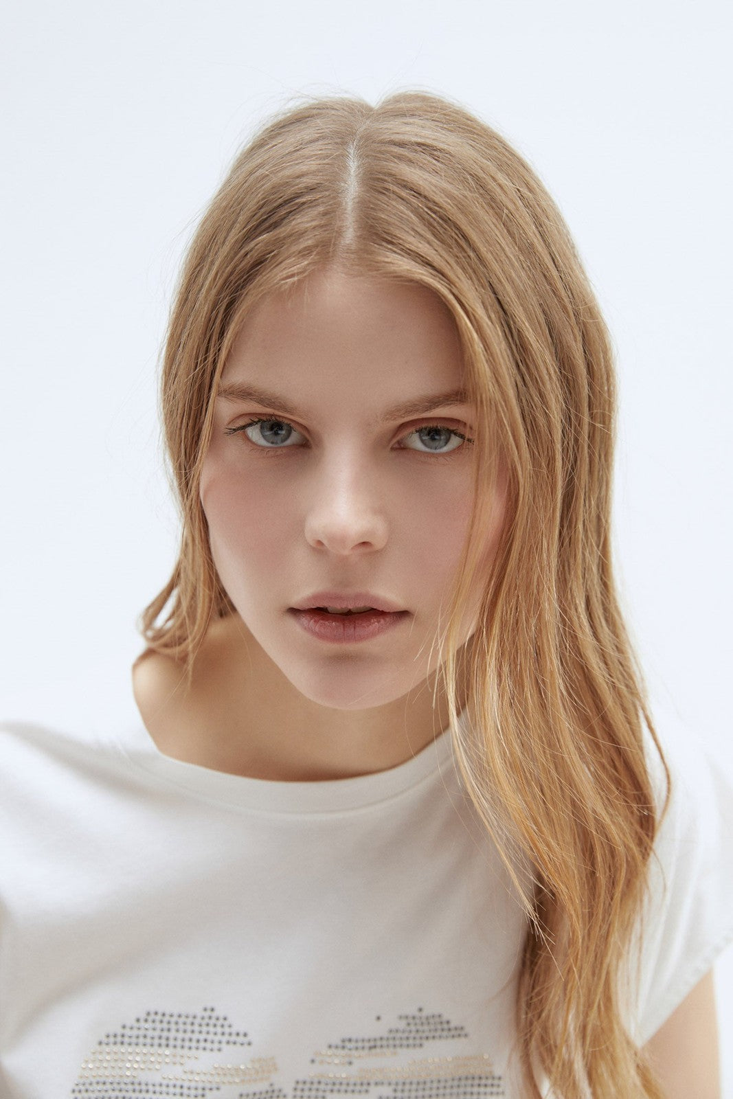Sfera Motif T-shirt - White 4 Shaws Department Stores