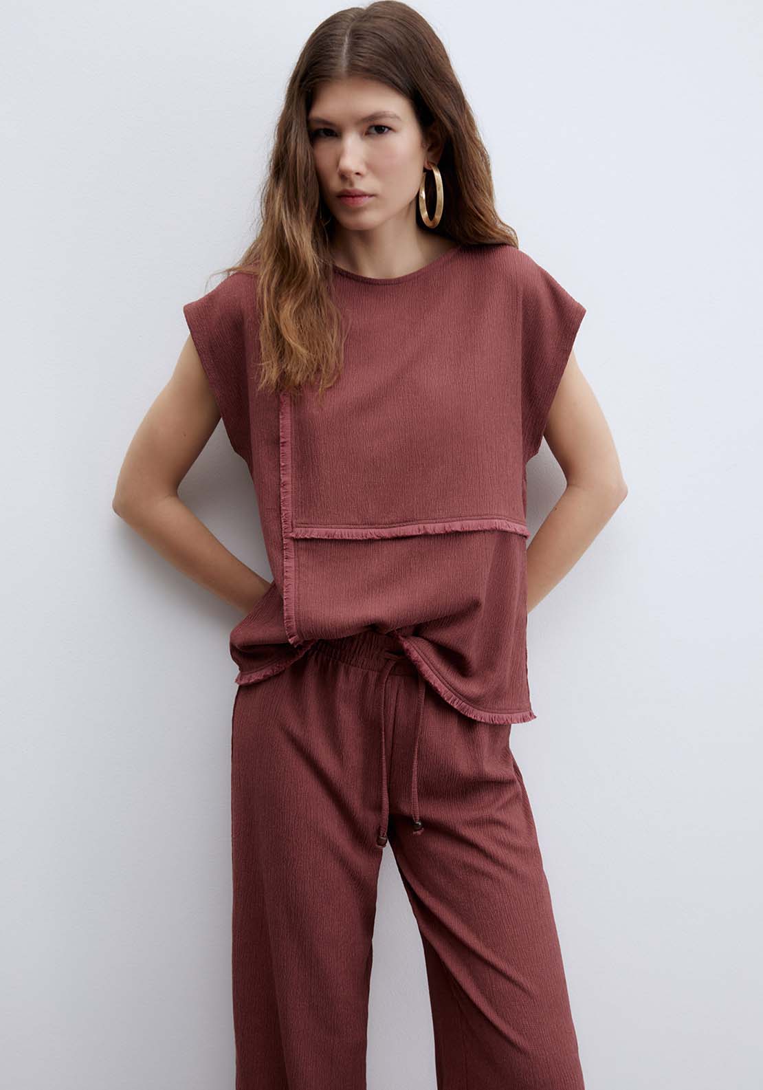 Textured Fringe Top - Red