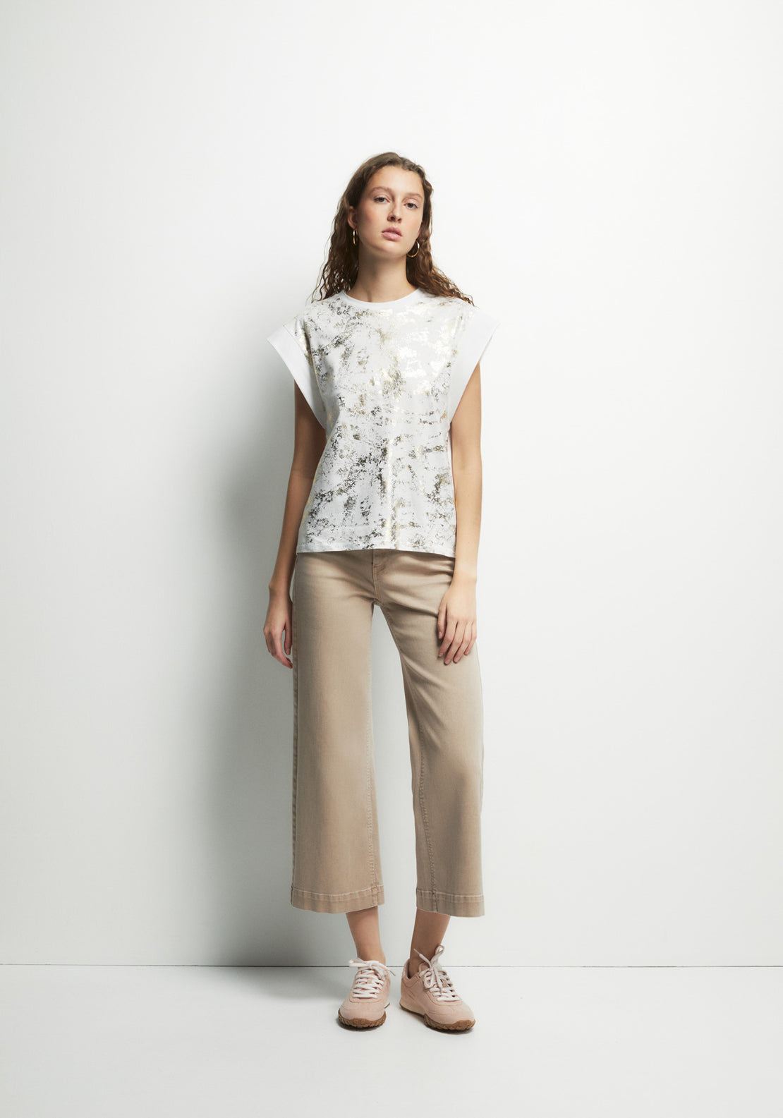 Front Graphic Top - Cream