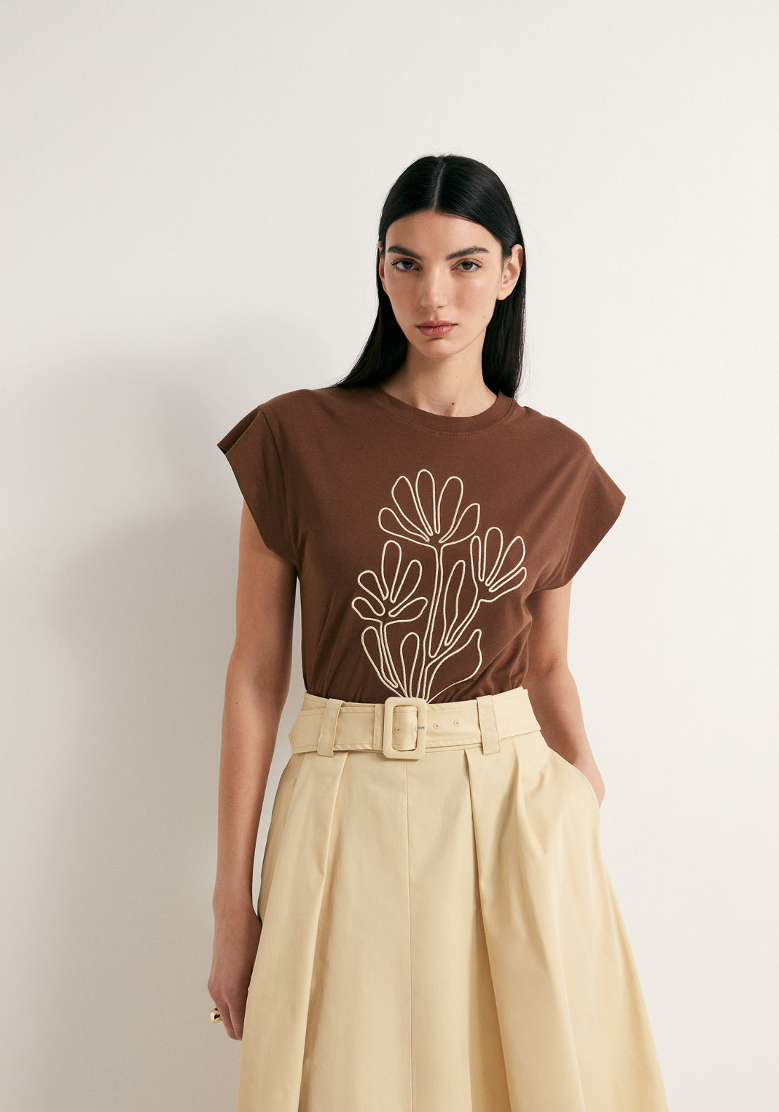 Embroidered Silhouette T-Shirt - Brown