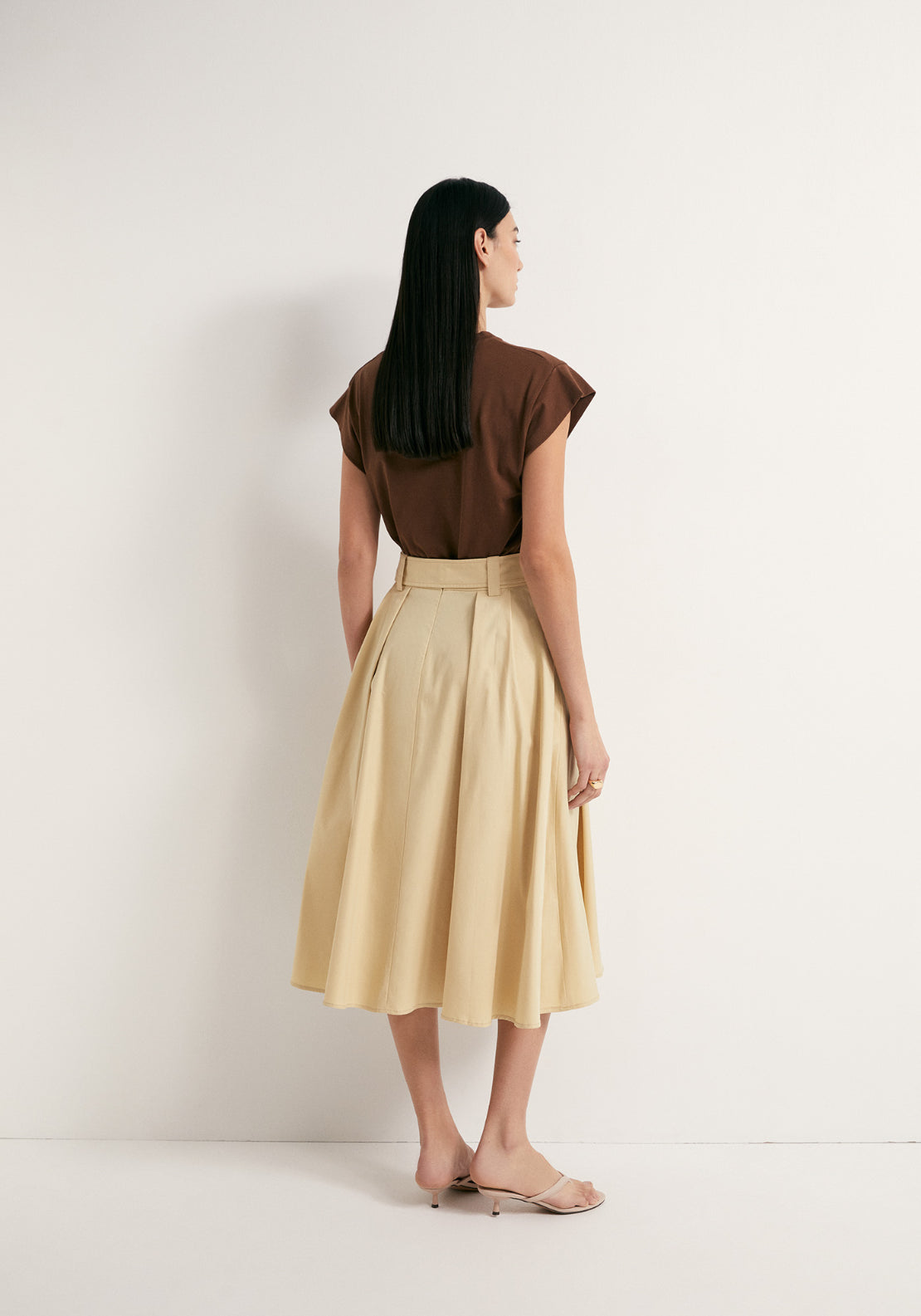 Embroidered Silhouette T-Shirt - Brown