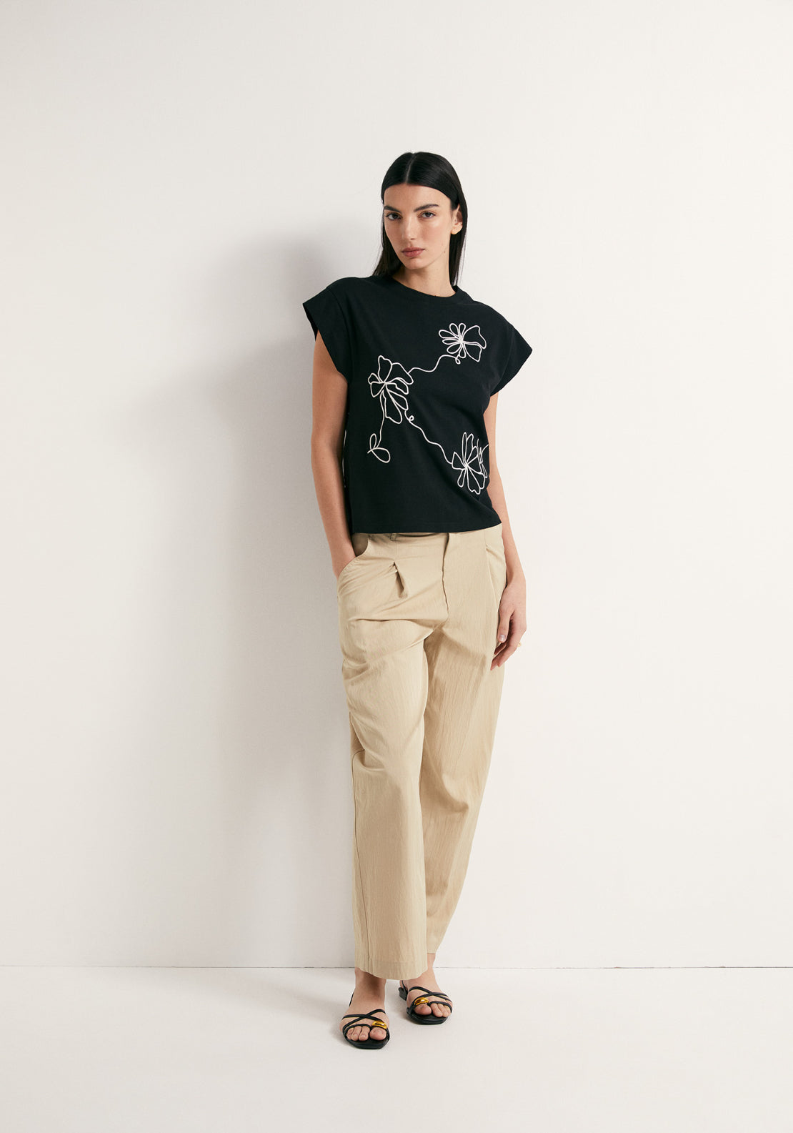Silhouette Embroidery T-Shirt - Black