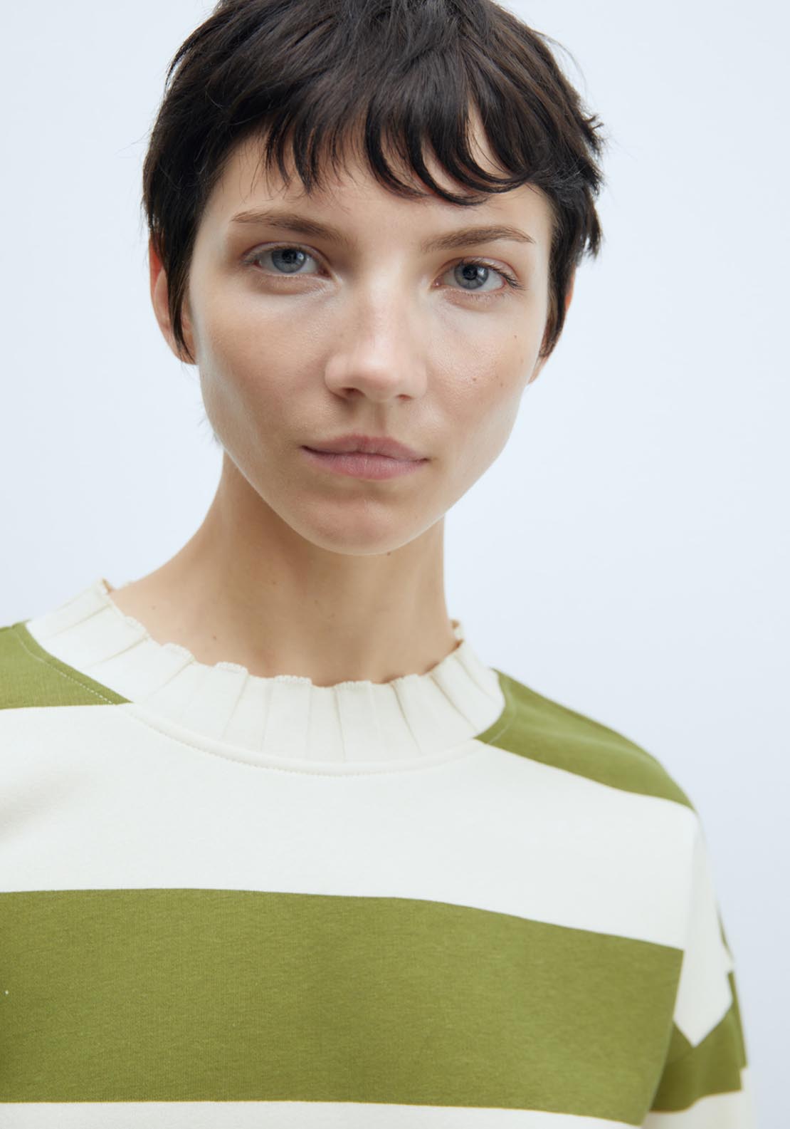 Sfera Ribbed sweatshirt - Green 5 Shaws Department Stores