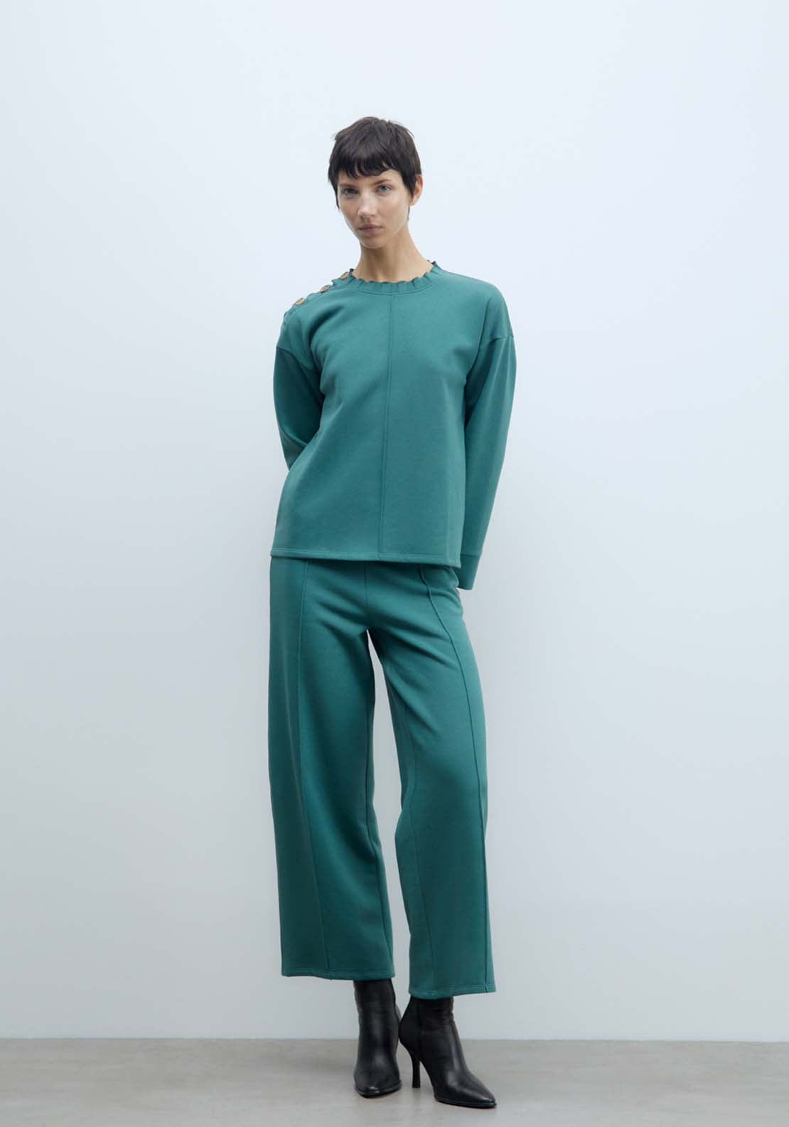 Sfera Plush Sweatshirt - Green 5 Shaws Department Stores