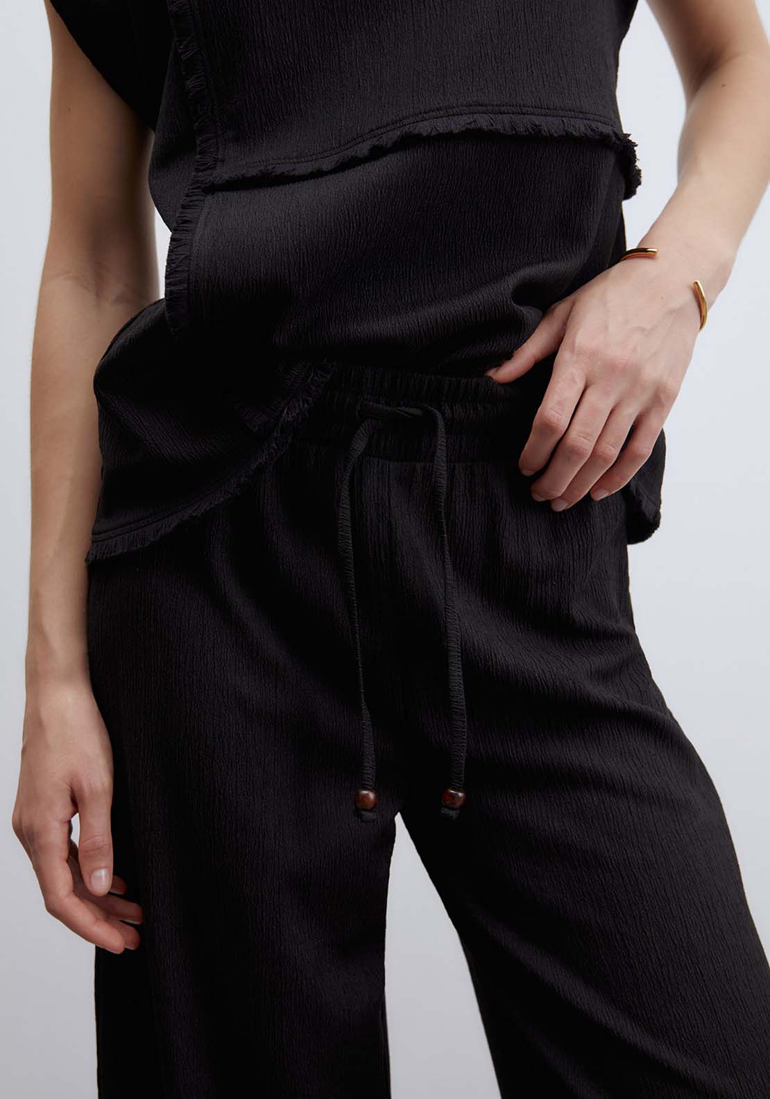 Fringe Hem Textured Trousers - Black
