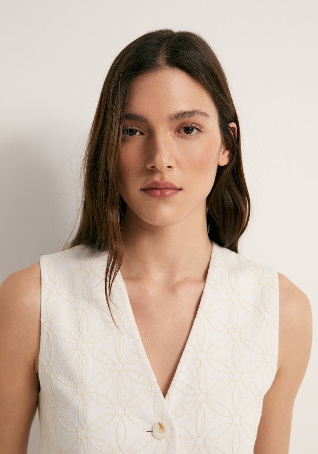 Embroidered Linen Waistcoat - White