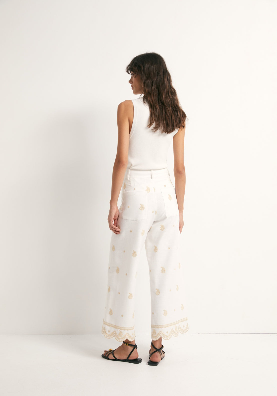 Embroidered Loose Trousers - White
