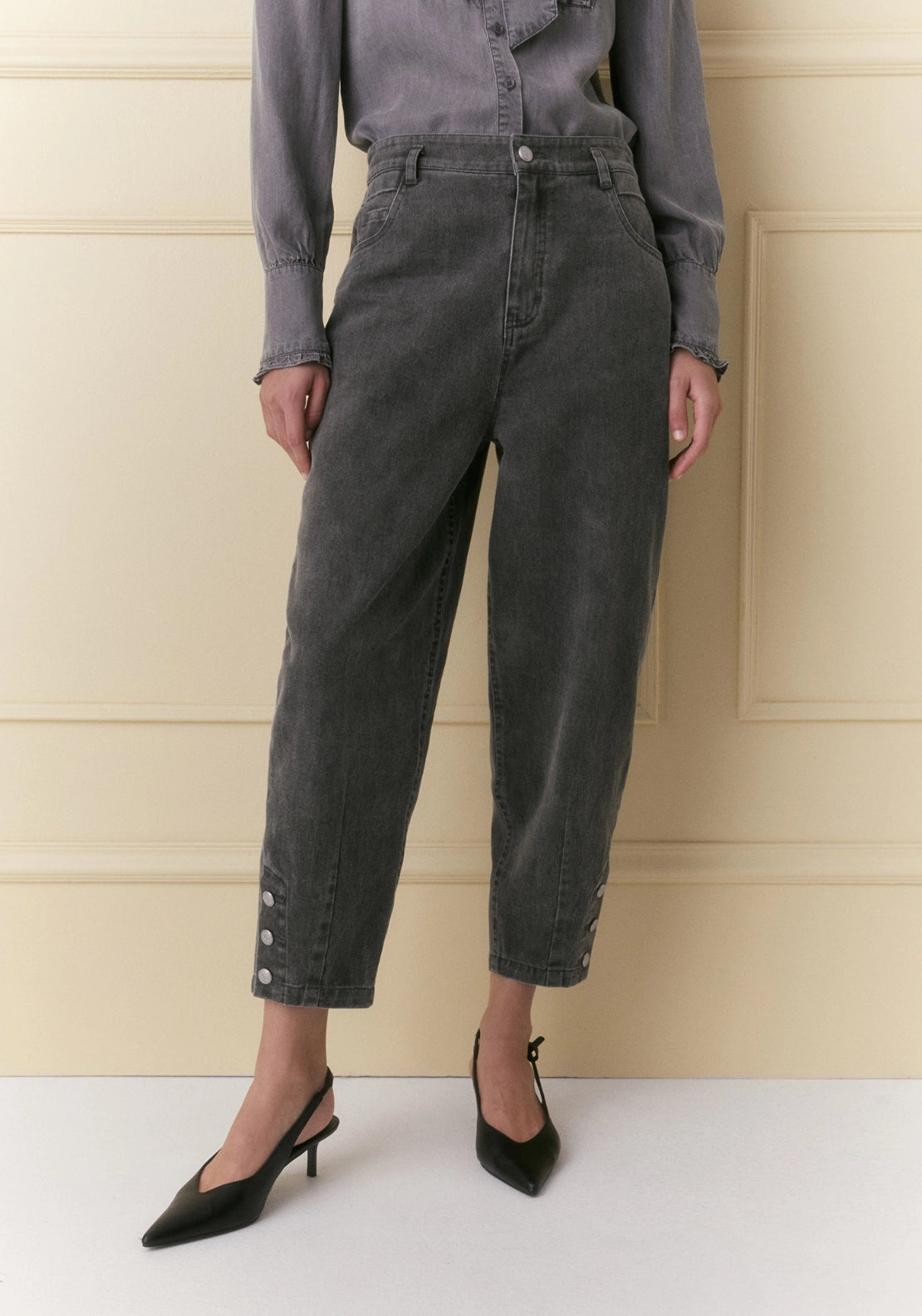 Washed Cotton Barrel Trousers - Grey