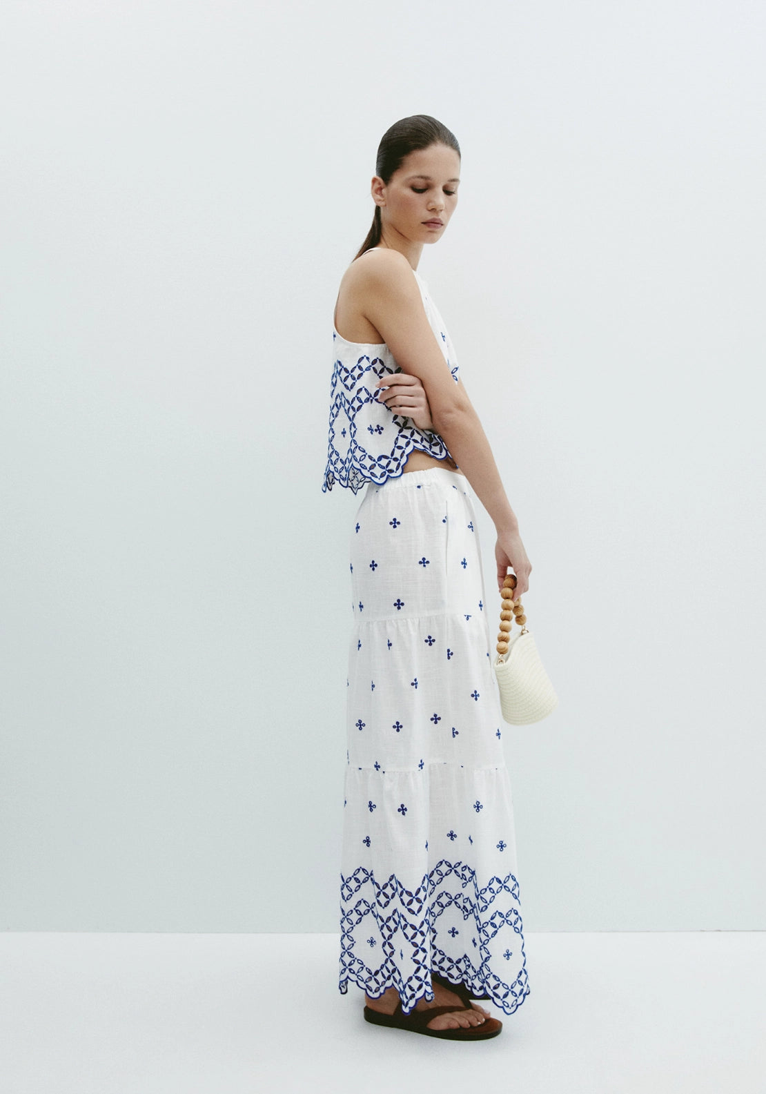 Contrast Schiffli Skirt - White