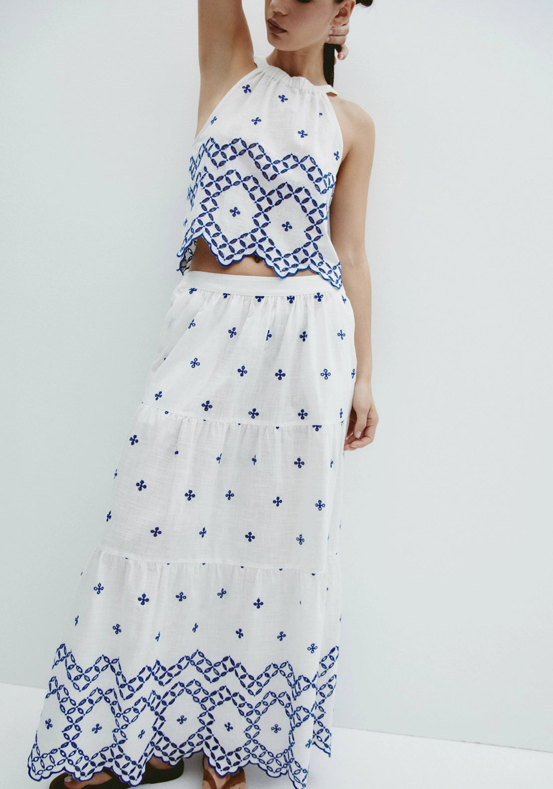 Contrast Schiffli Skirt - White
