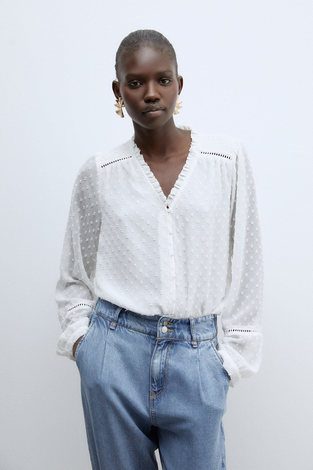 Sfera Buttons plumetis shirt - White 1 Shaws Department Stores