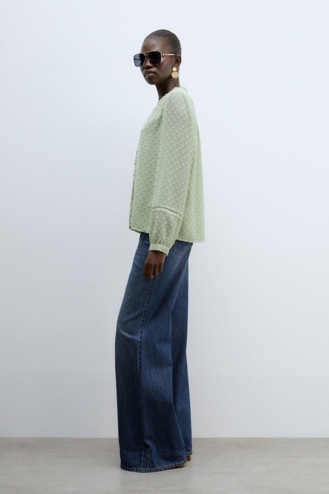 Sfera Buttons plumetis shirt - Light Green 3 Shaws Department Stores