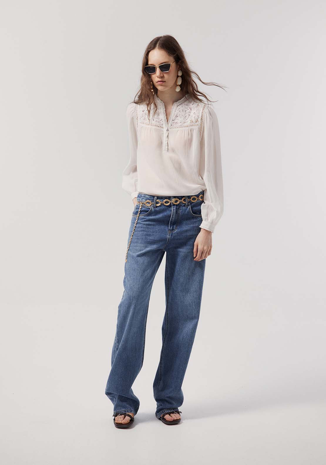 Chest Embroidery Blouse - White