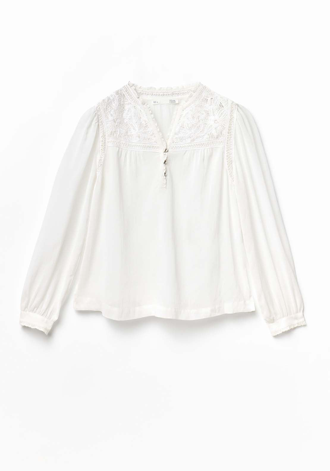 Chest Embroidery Blouse - White