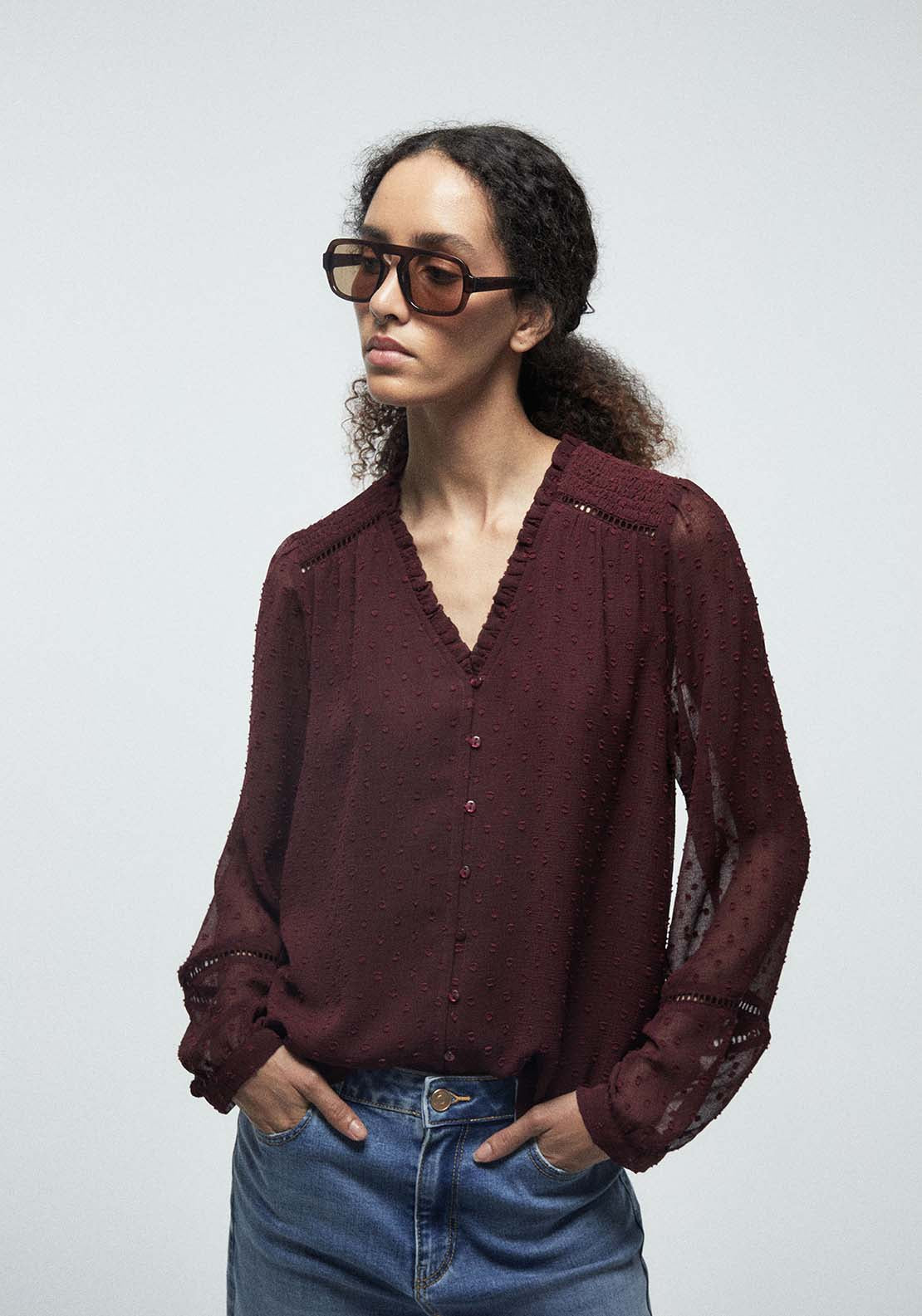 Buttons Plumetis Shirt - Red