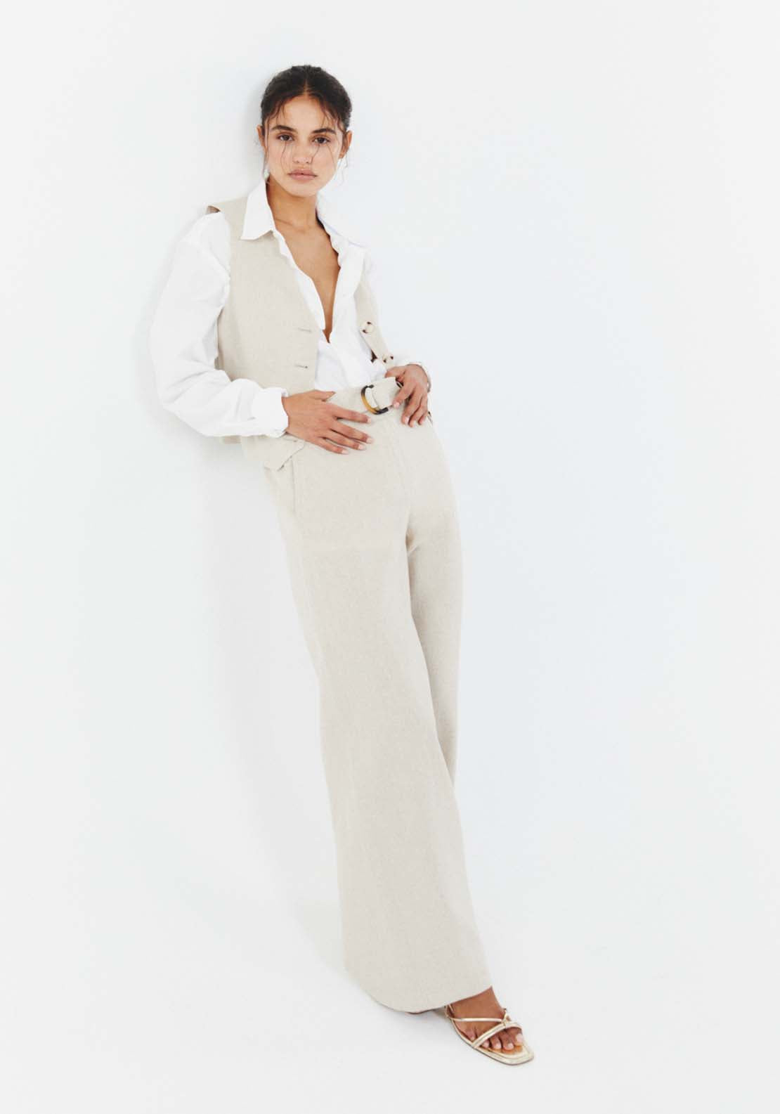 Sfera Buttons linen waistcoat - Beige 4 Shaws Department Stores