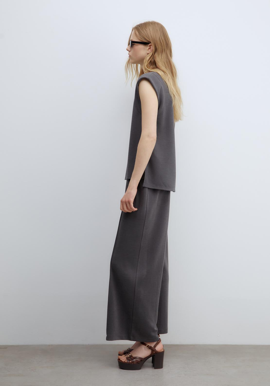 Sfera Basic Top - Lead 3 Shaws Department Stores