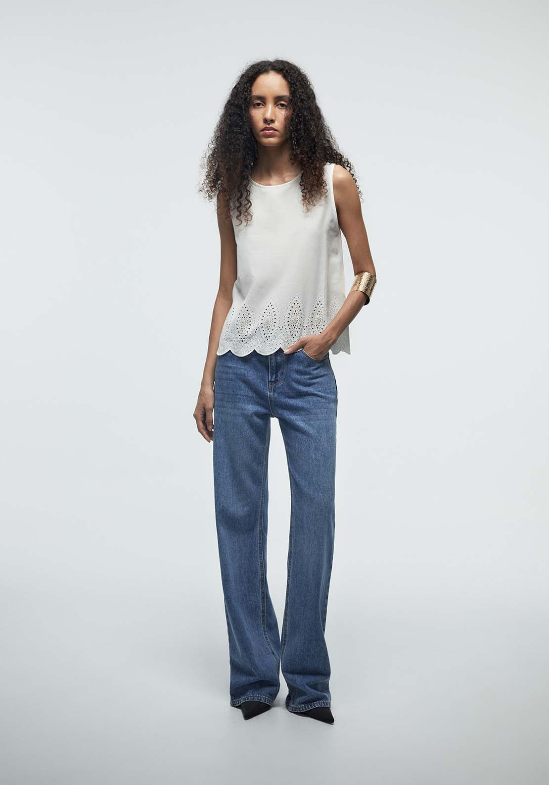 Perforated Top - White