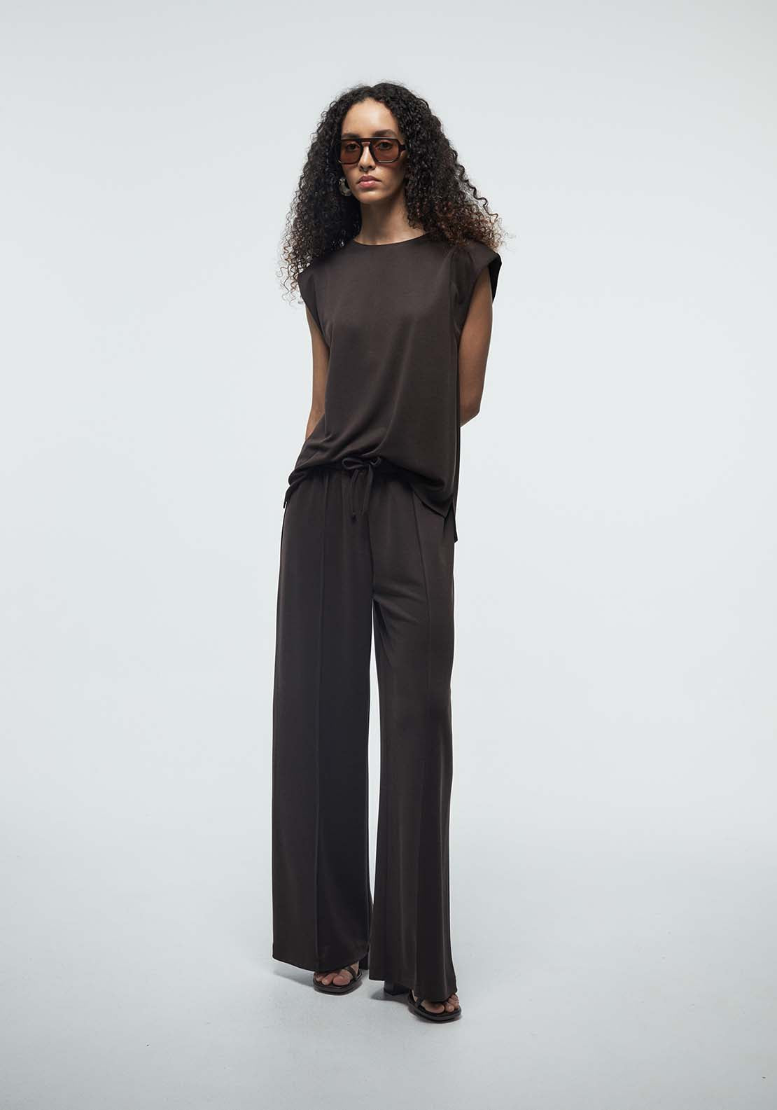 Loose Fit Trousers - Brown