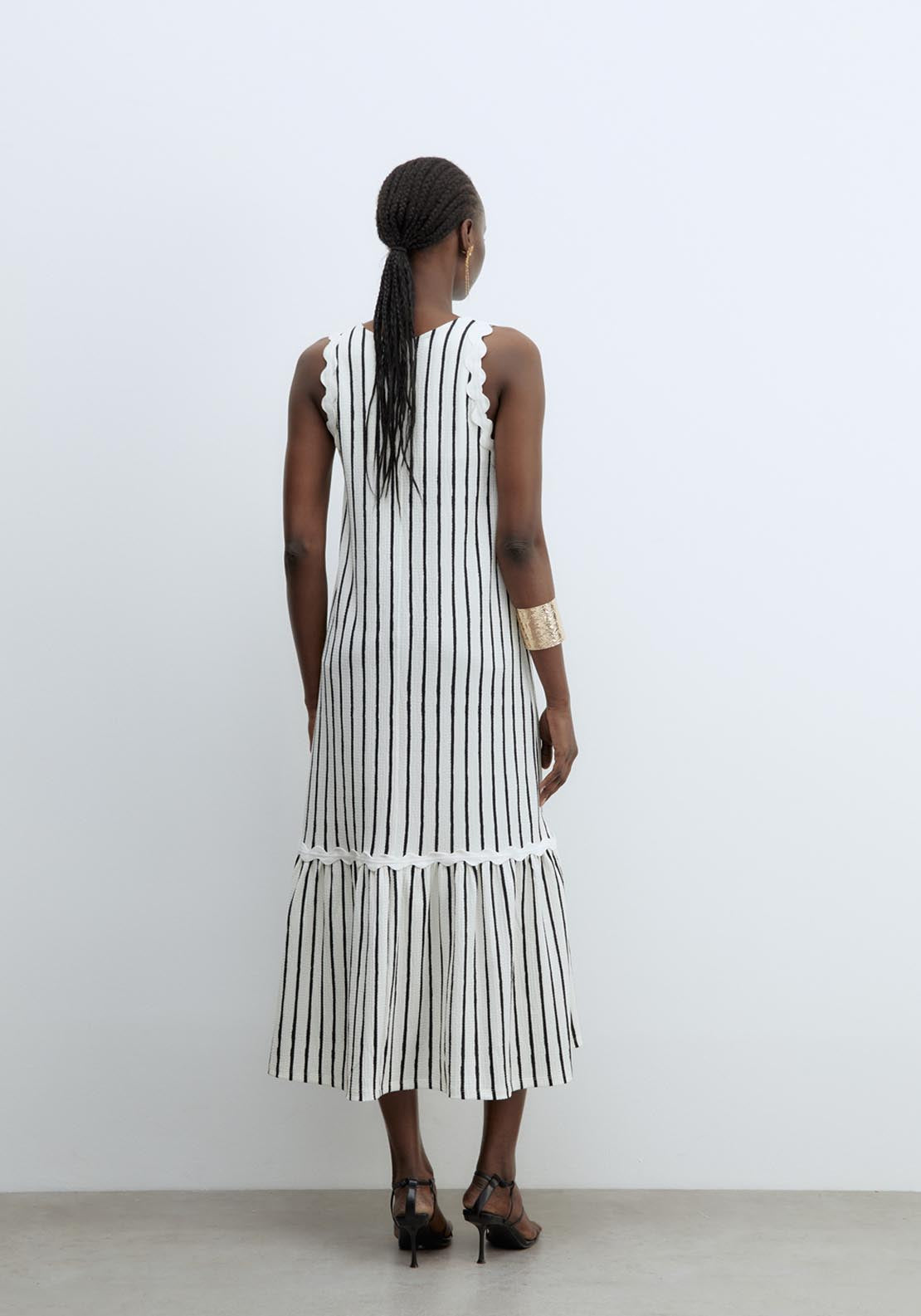 Sfera Wavy Bambula Dress - Print Black 2 Shaws Department Stores