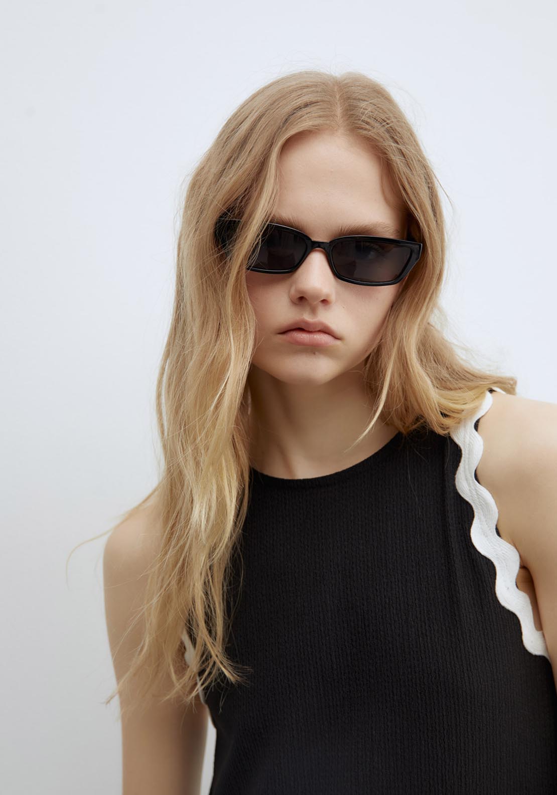 Sfera Wavy Bambula Dress - Black 5 Shaws Department Stores