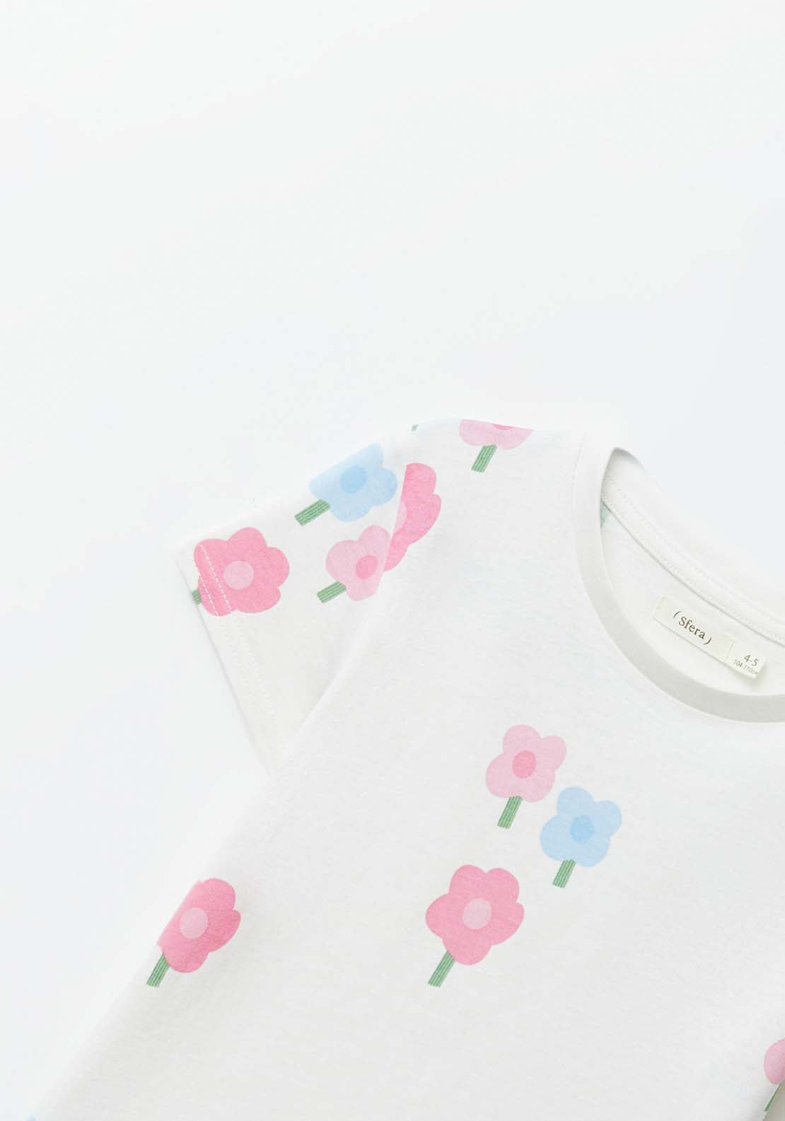 Sfera Flowers T-shirt - White Off 3 Shaws Department Stores