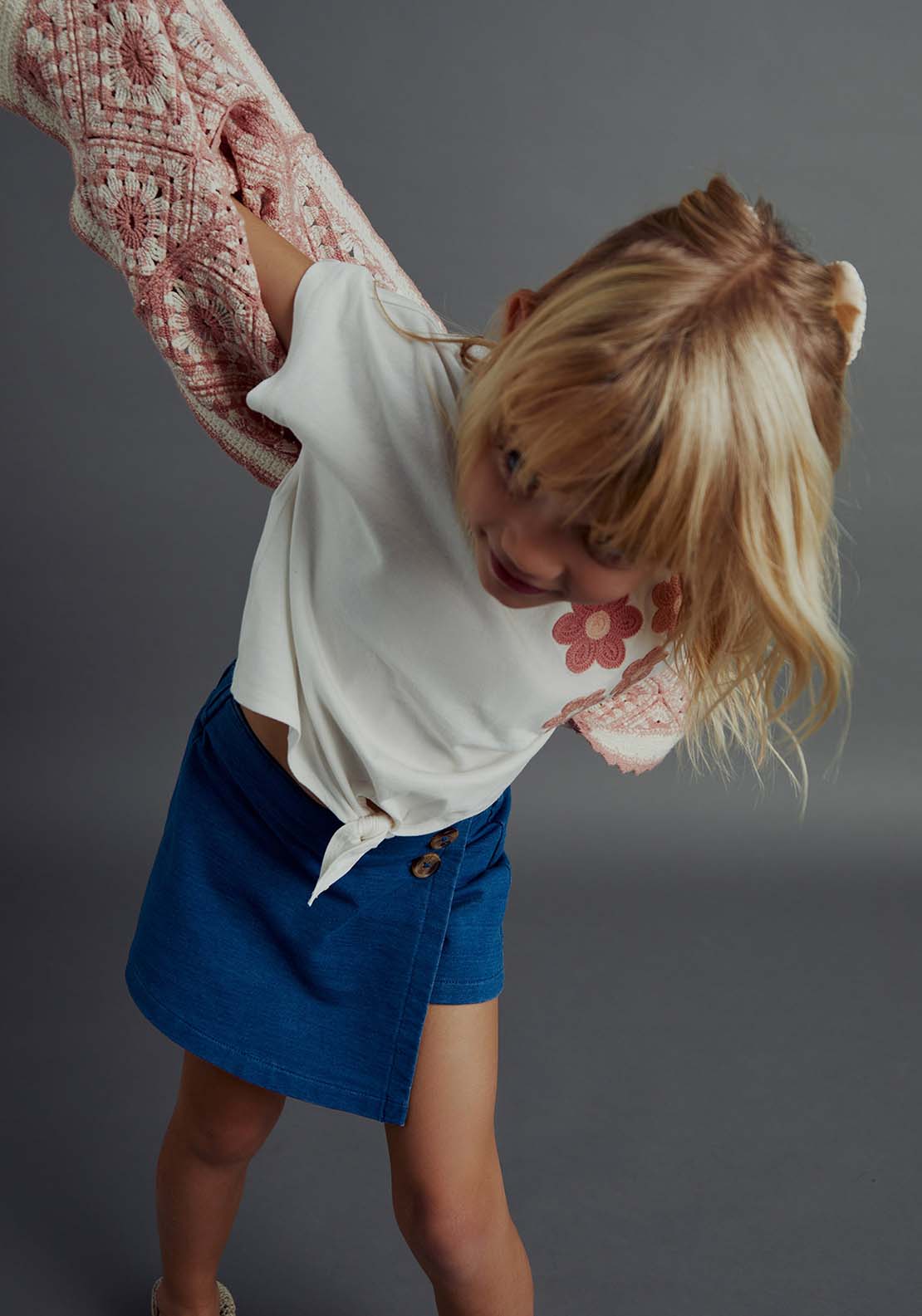Sfera Flowers knot T-shirt - Ecru 2 Shaws Department Stores