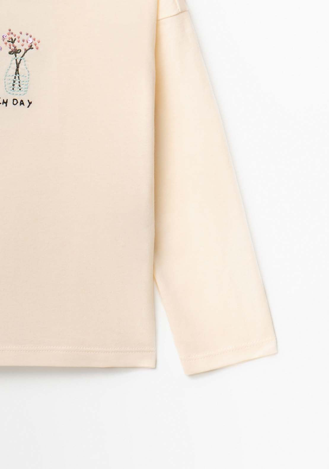 Long Sleeved T-Shirt With Flower Embroidery - Cream