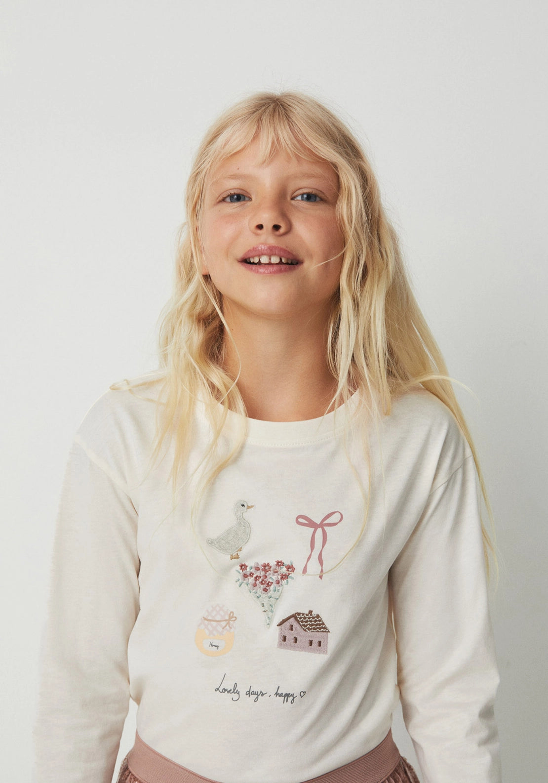 Embroidered Short-Sleeved T-Shirt - Cream