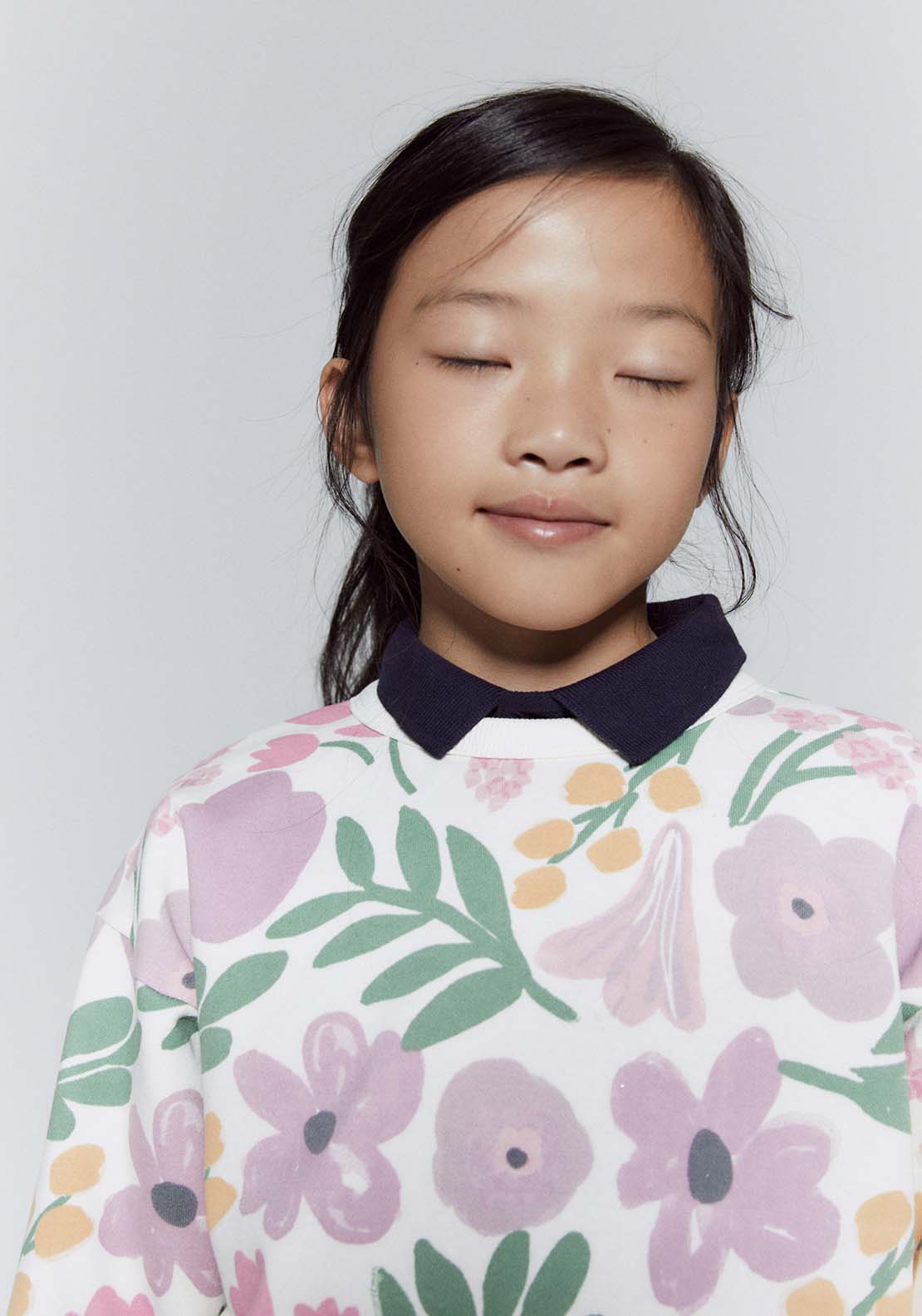 Sfera Long Sleeve Roses Sweatshirt - White 3 Shaws Department Stores