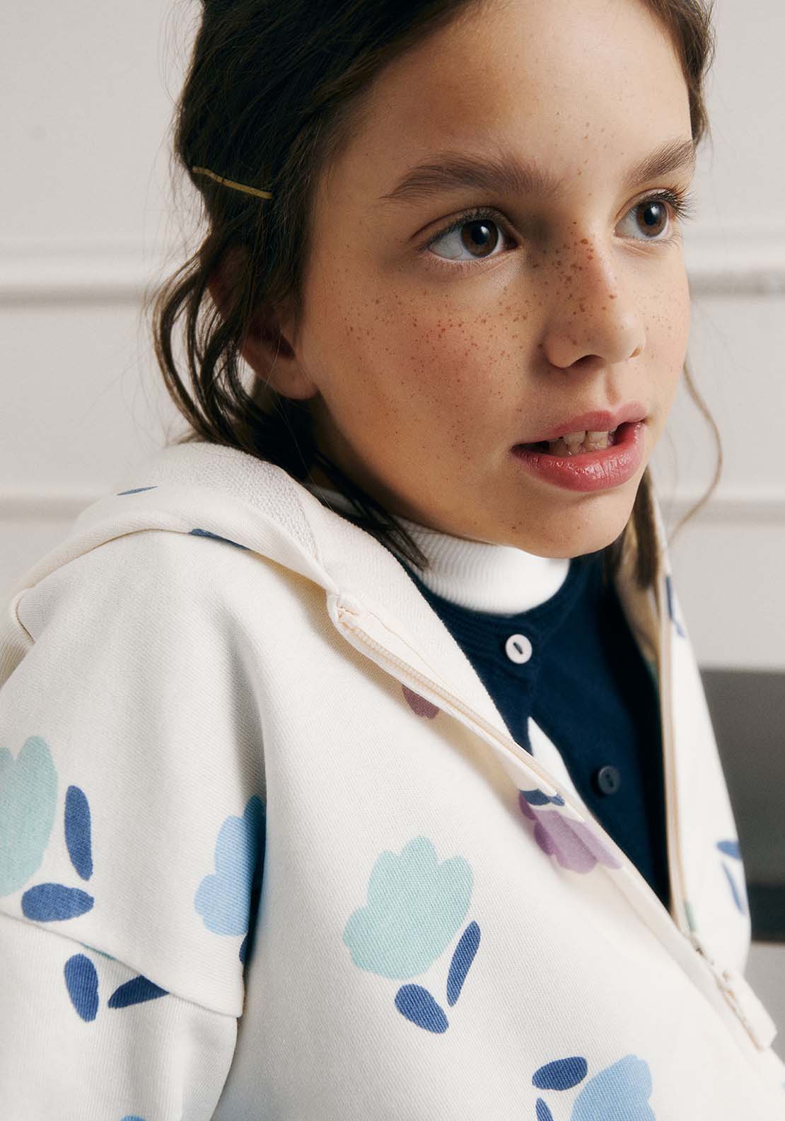 Sfera Girls zip-up sweatshirt - Ecru 3 Shaws Department Stores