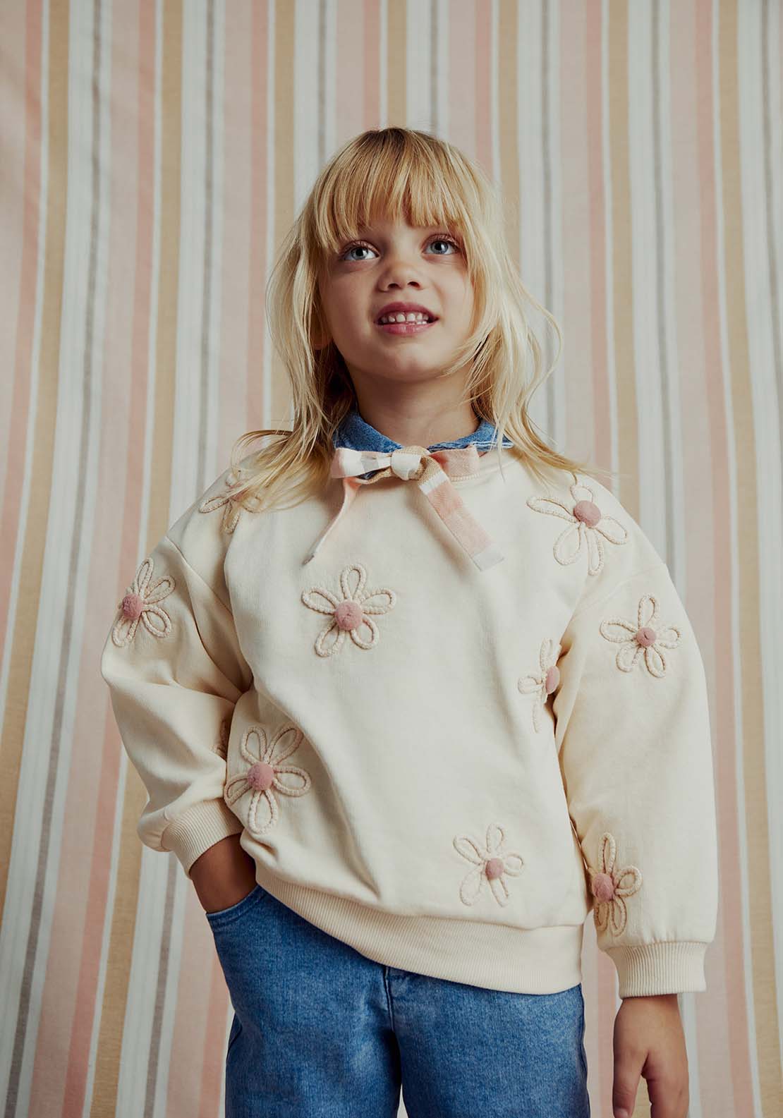 Sfera Flowers sweatshirt - Ivory 2 Shaws Department Stores