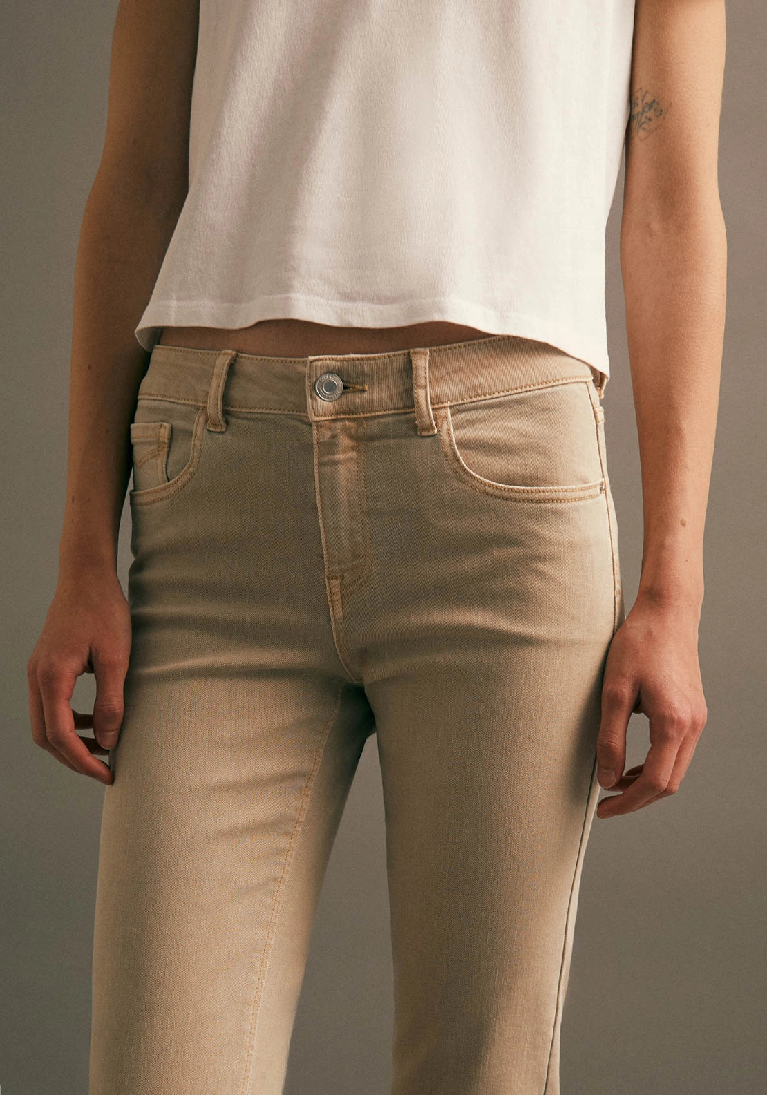 Fitted Straight Leg Jeans - Beige