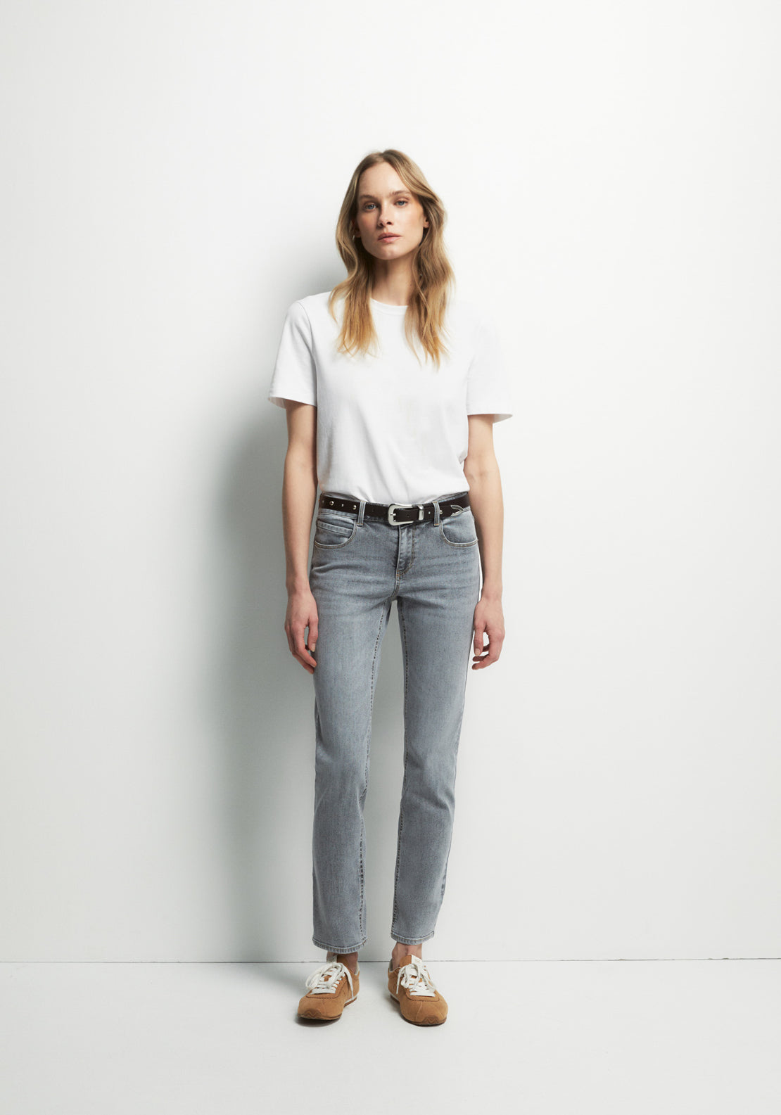 Slim Straight Jeans - Grey