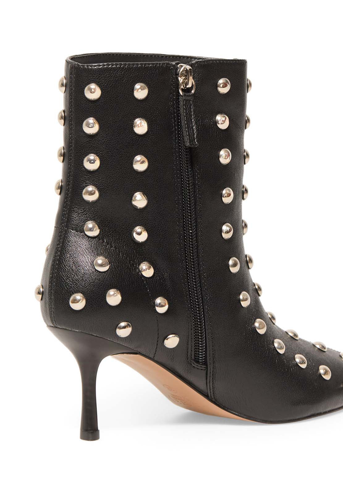Pointed Boots With Macro Studs - Black