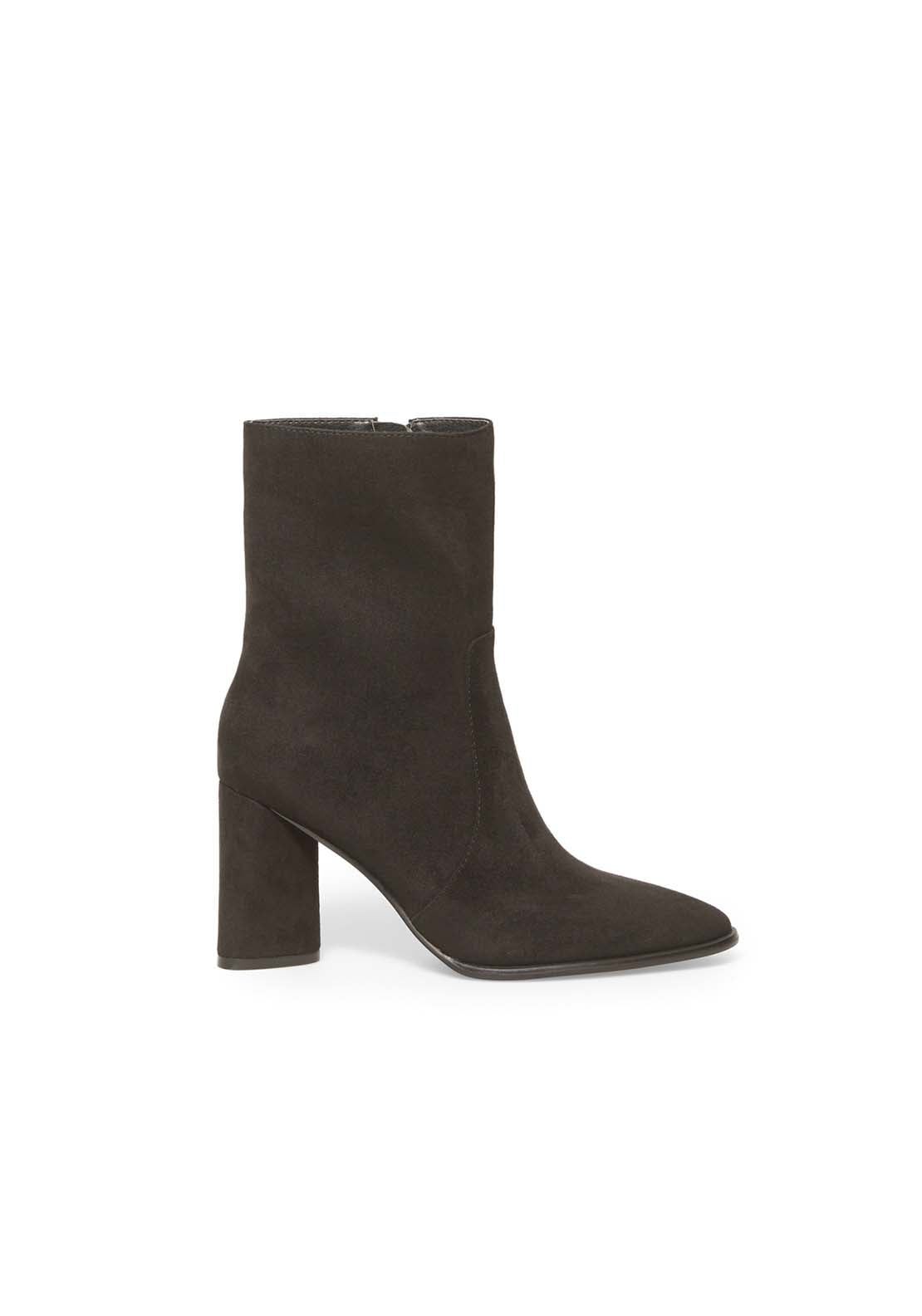 Basic Heel Boots - Black