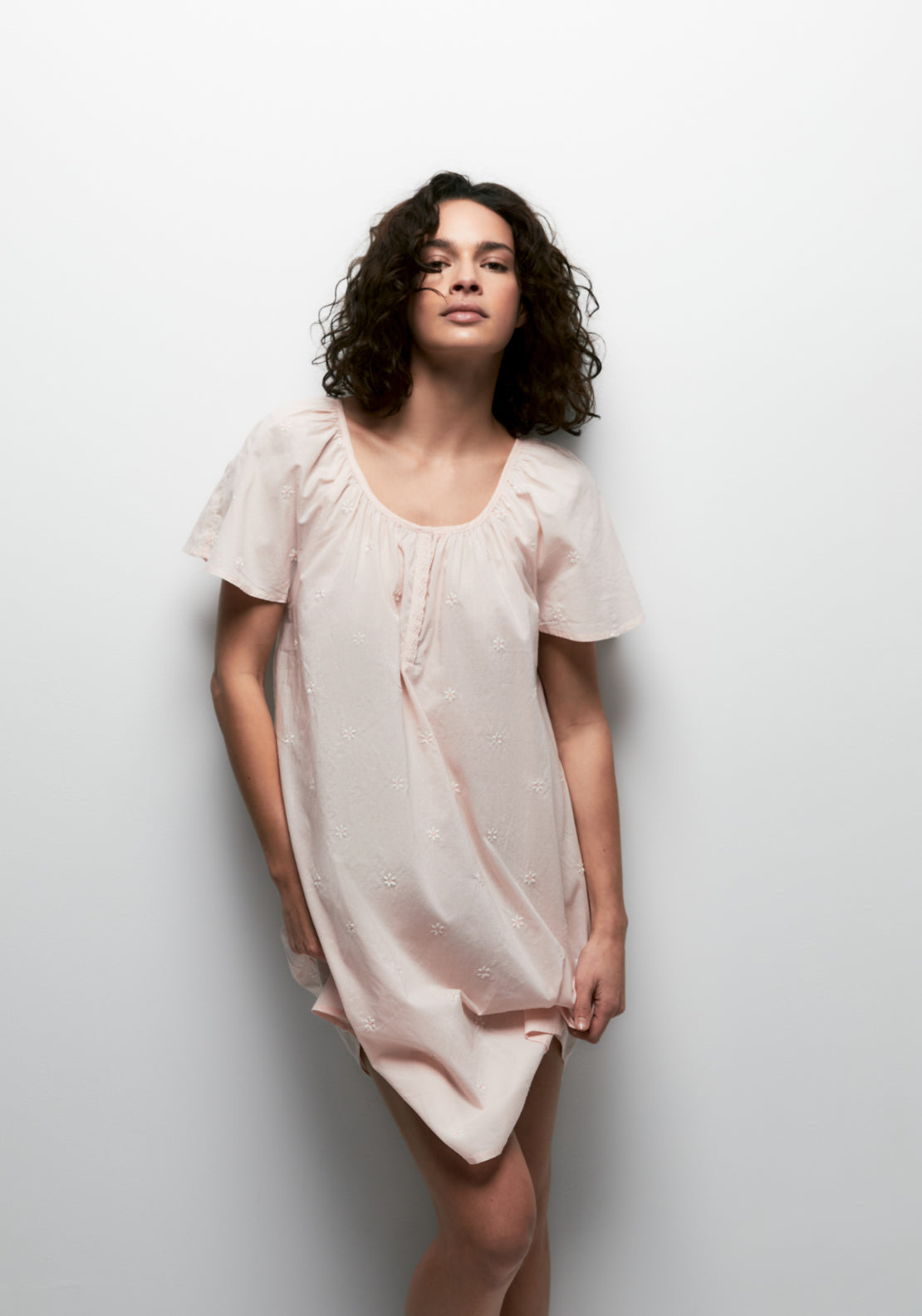 100% Cotton Short-Sleeved Daisy Print Nightdress - Pink