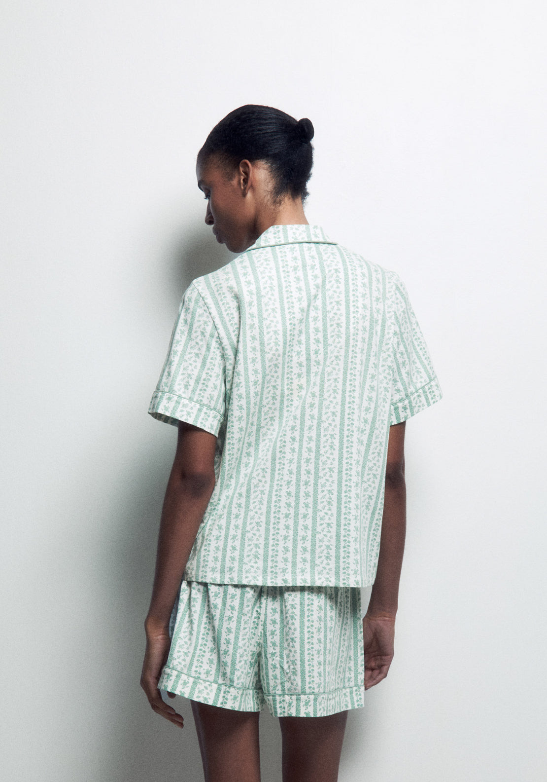 100% Cotton Short Pyjama Set With Lapel Collar - Green
