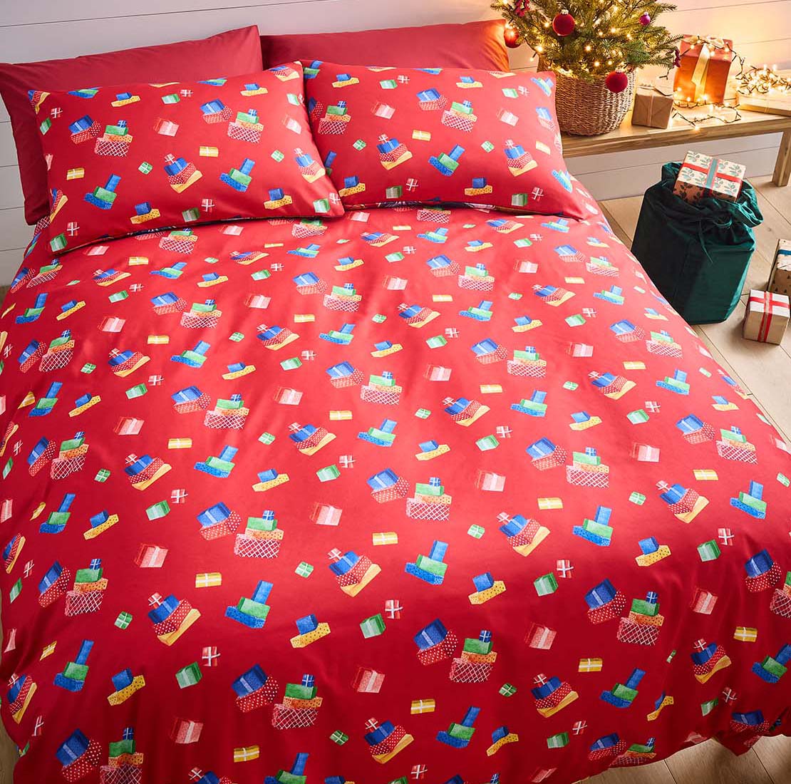 Catherine Lansfield Retro Santa Duvet Cover Set 3 Shaws Department Stores