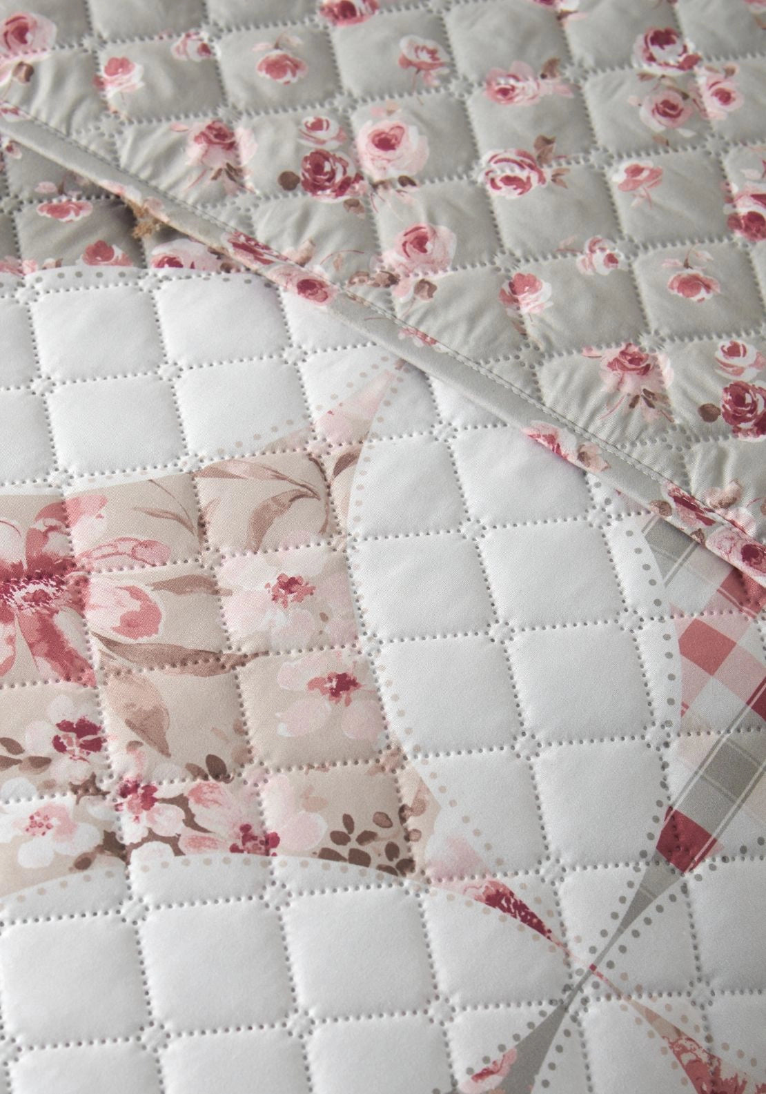 Pinsonic Patchwork Quilted 220cm x 230cm Bedspread - Green