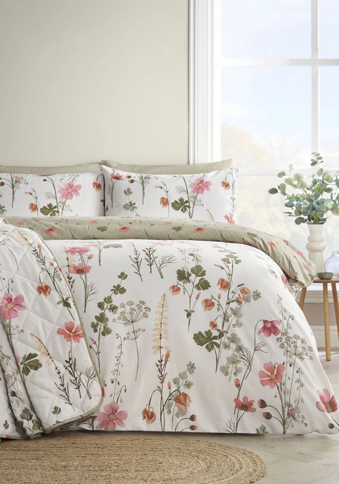100% Brushed Cotton Meadow Floral Reversible Duvet Cover Set - Beige